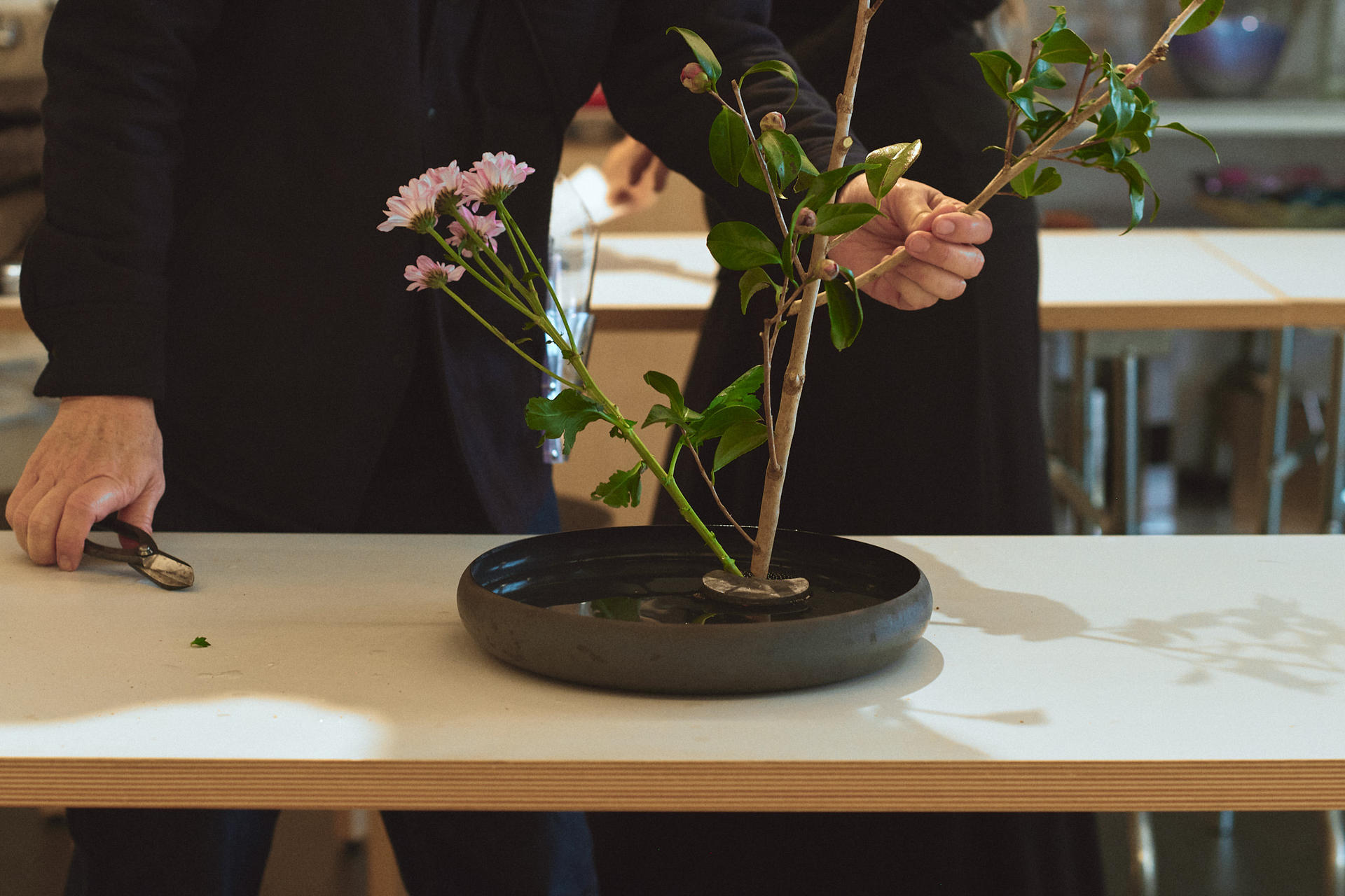 Kyoto Ikebana Experience (Small Group) - Thumbnail 8