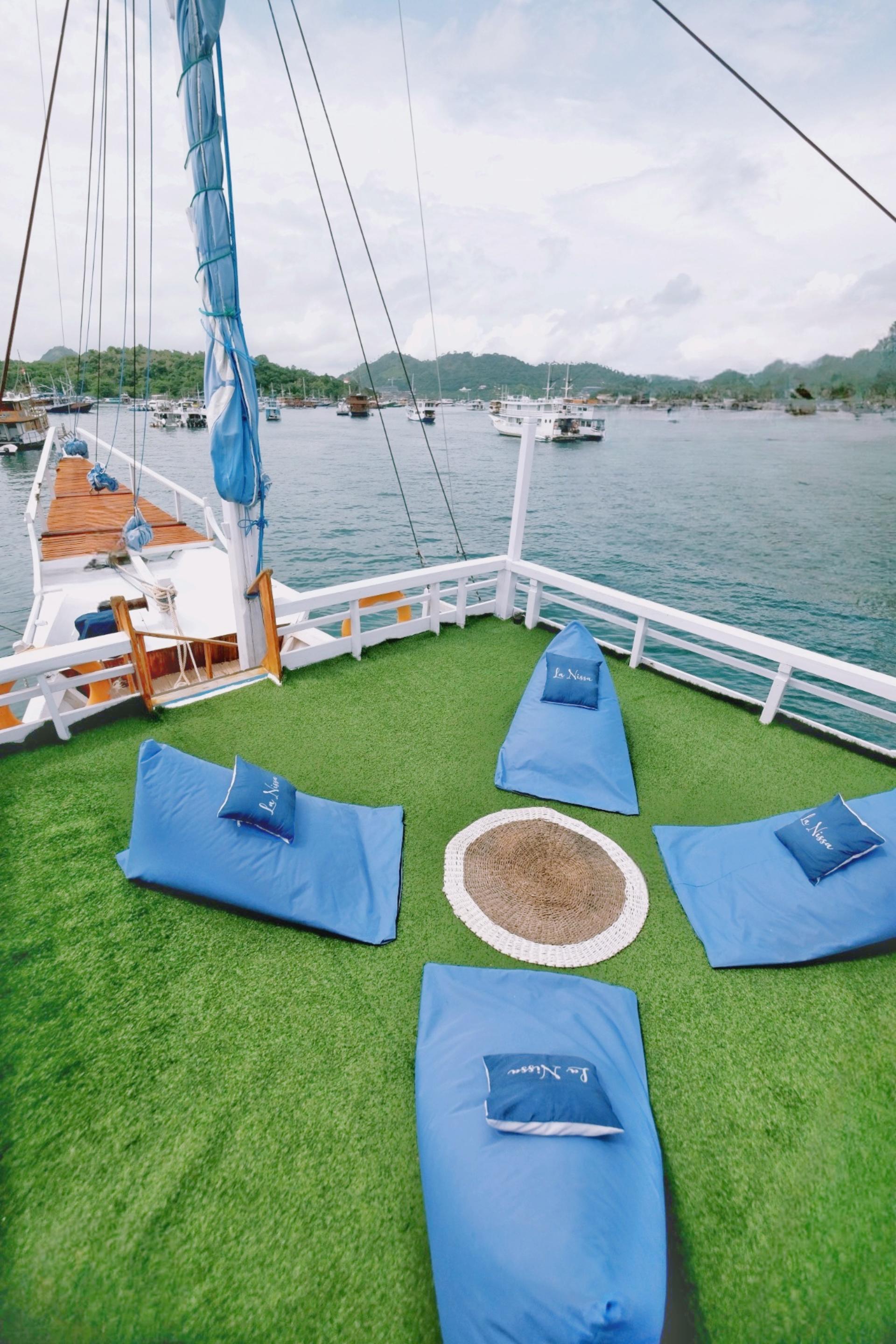 Labuan Bajo Multi-Day Phinisi Liveaboard Experience - Thumbnail 25