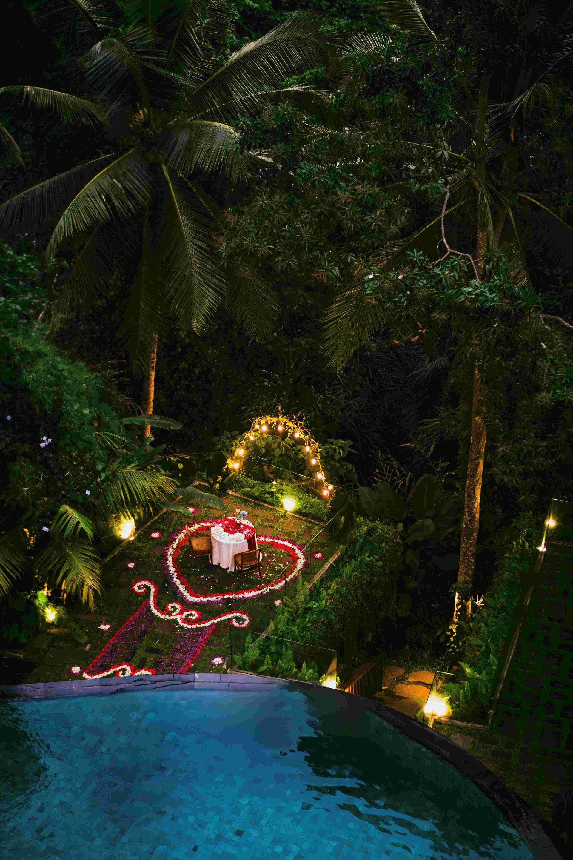 Ely's Kitchen & Sky Lounge Dining Experience in Ubud Bali - Image 1