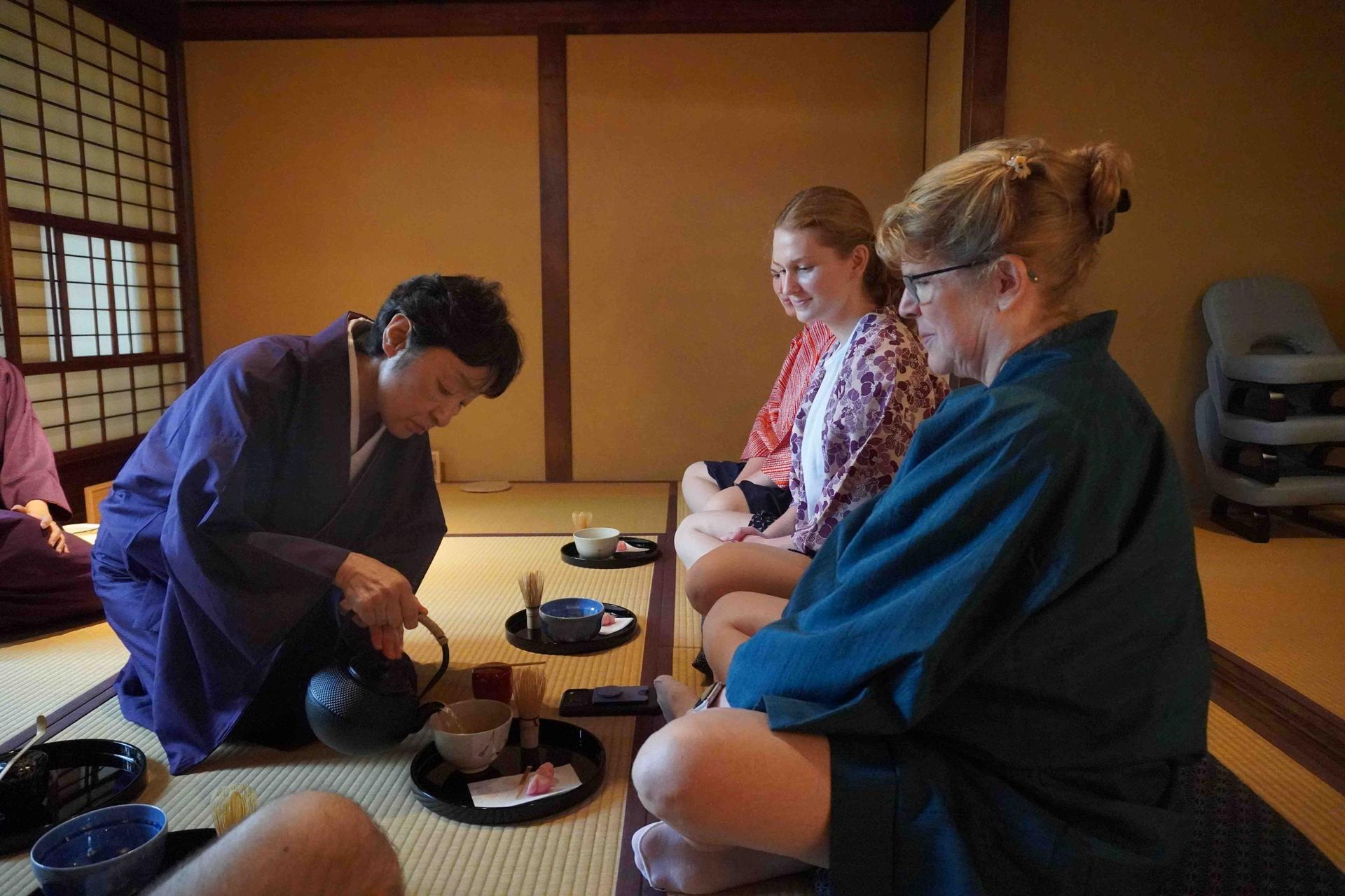 Authentic Tea Ceremony, Calligraphy in Kyoto with River View - Thumbnail 13