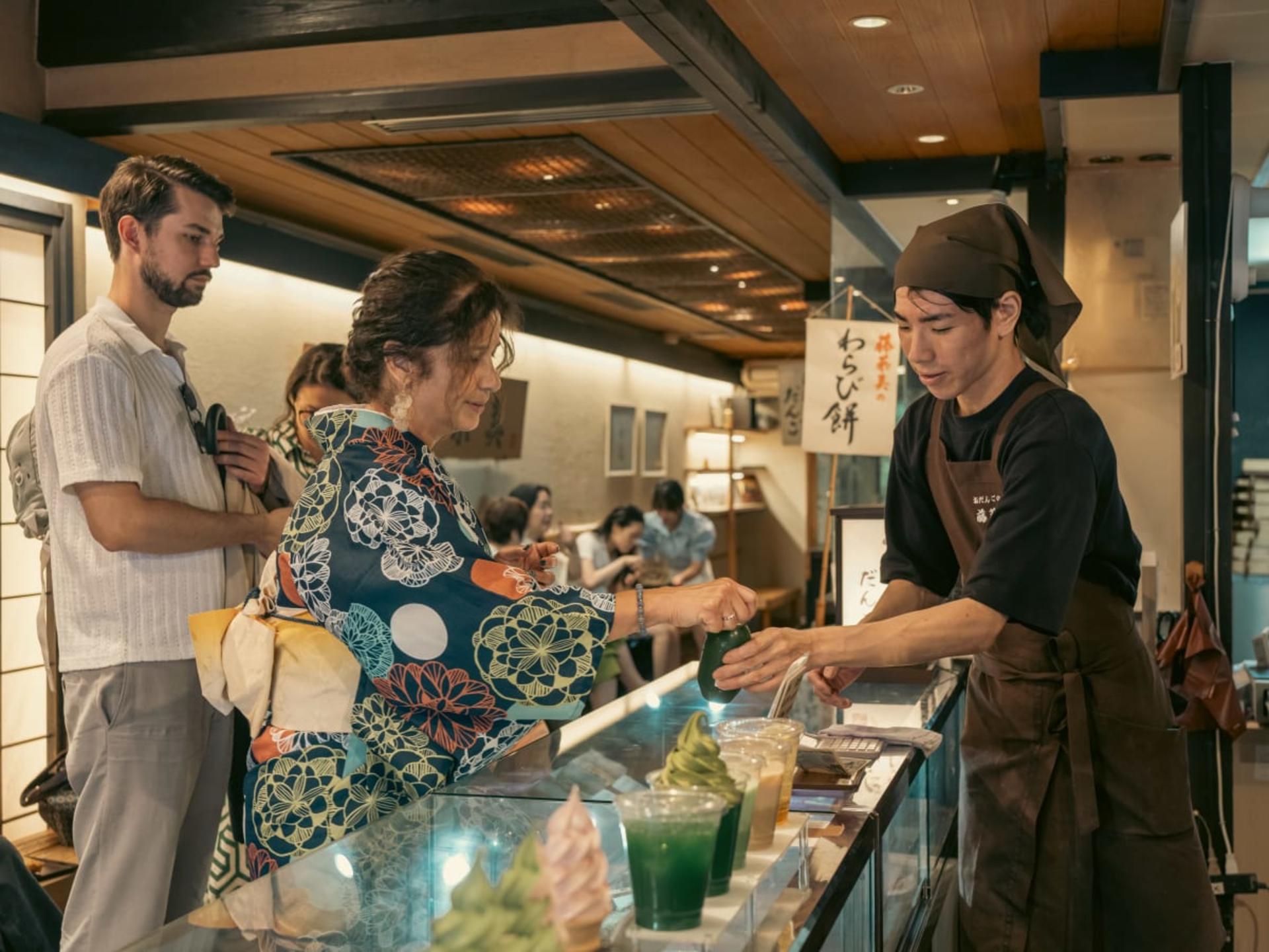 [Capture the moment Japan] Gion & Nishiki Market Walking Tour - Thumbnail 22