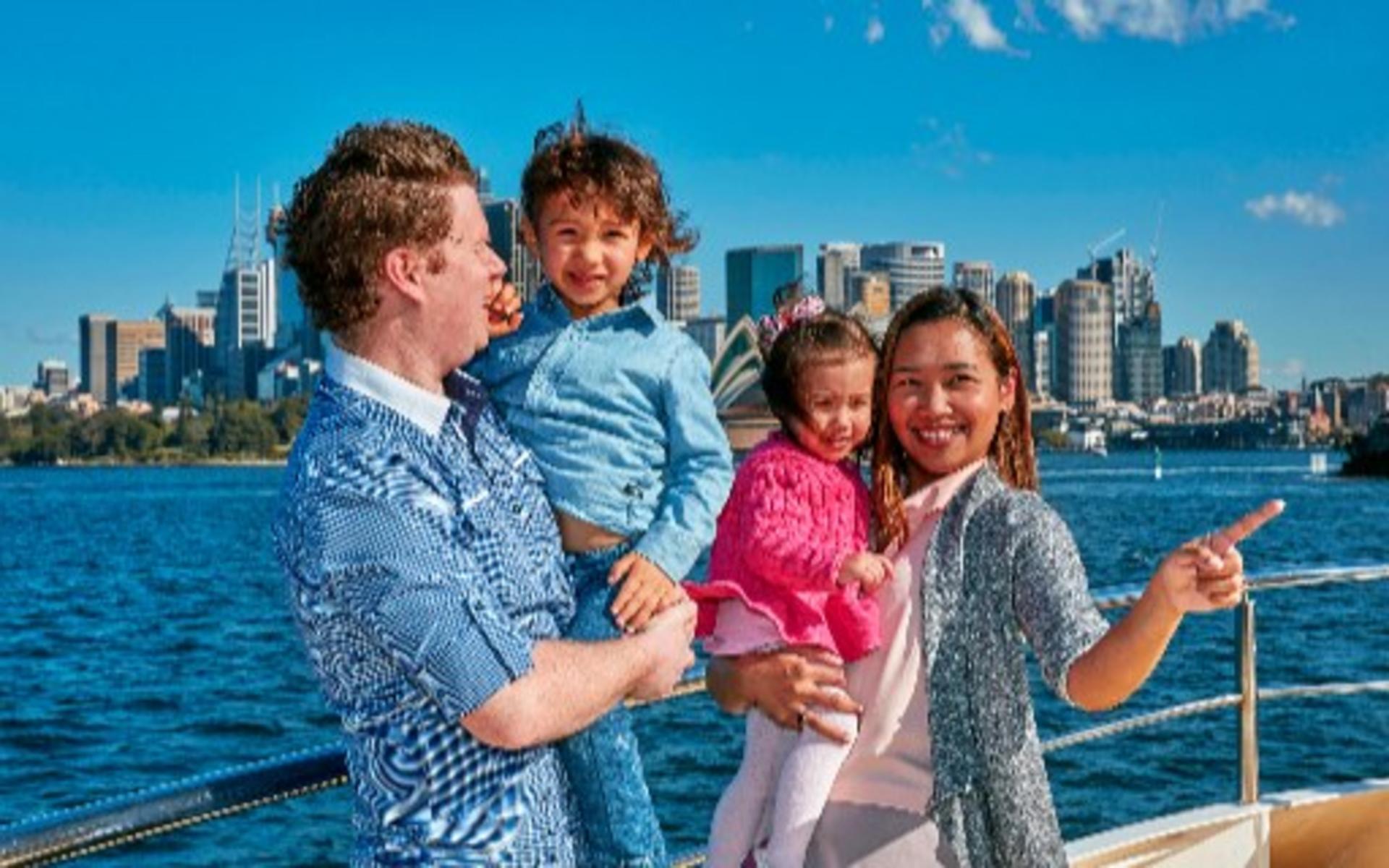 1.5 Hour Sydney Harbour Sightseeing Cruise Tour - Thumbnail 9