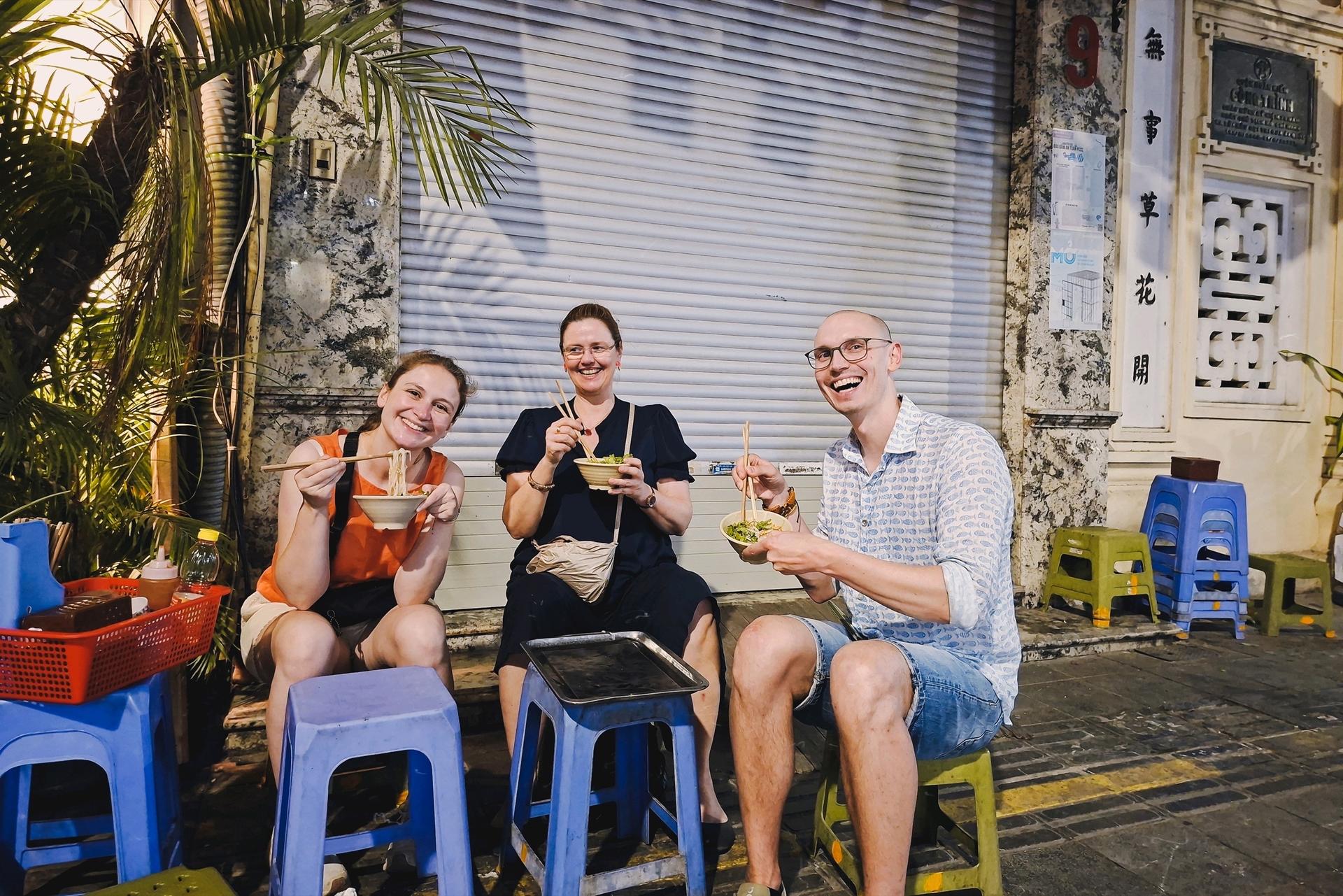 Hanoi Vegan Street Food & Stories Half-Day Tour - Thumbnail 20