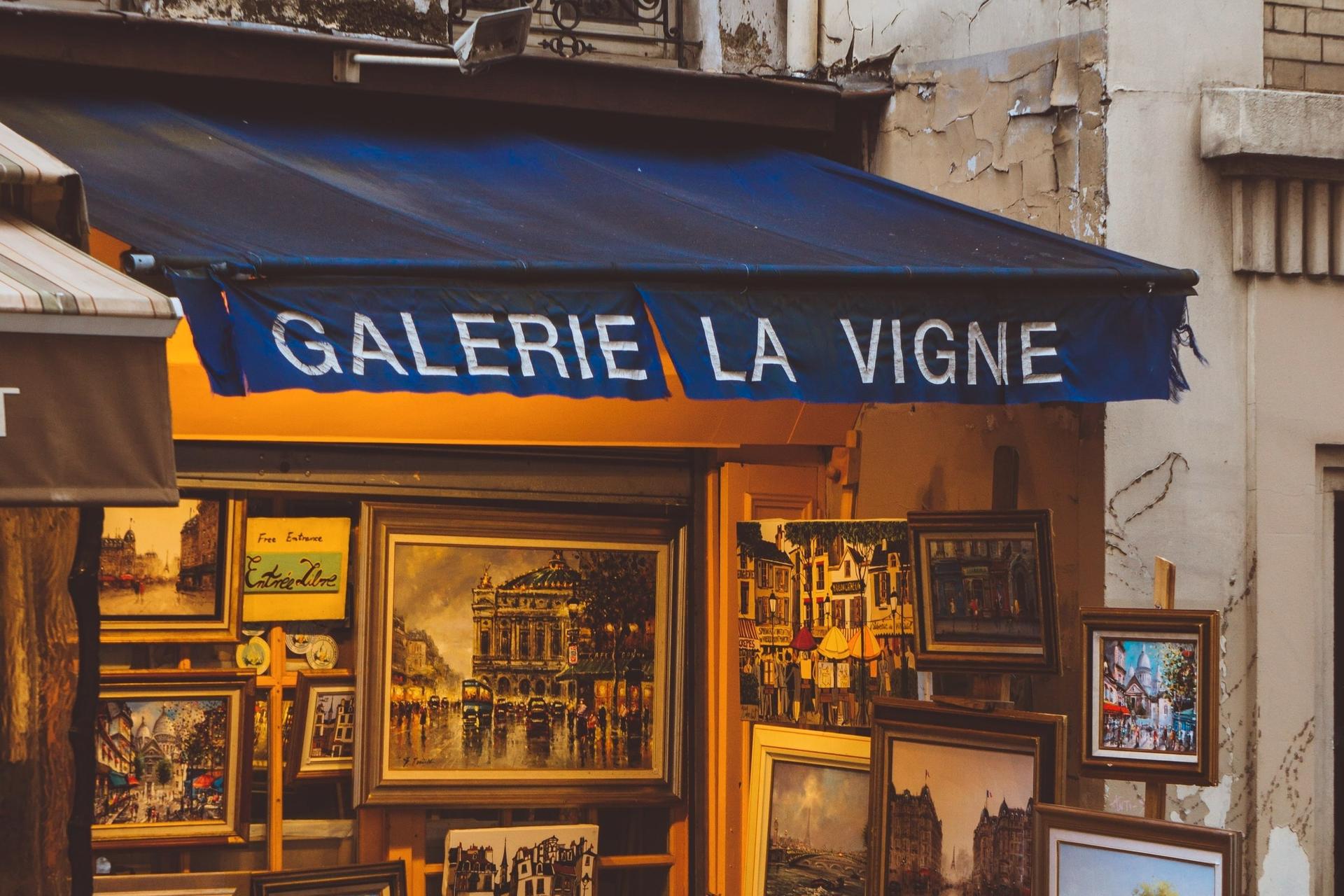 Montmartre Walking Tour in Paris - Thumbnail 4