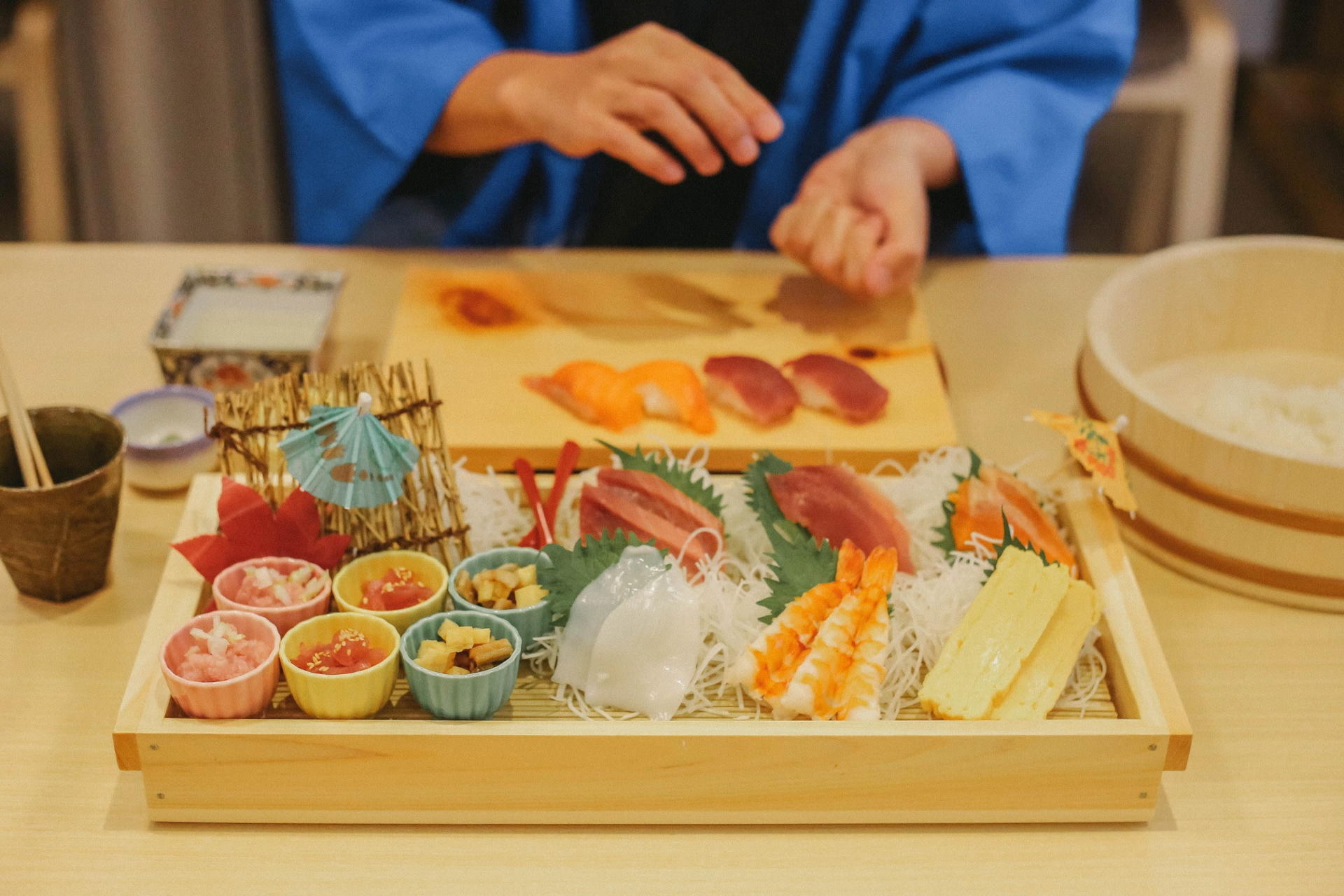 Sushi Making Class with Kimono near Tokyo Tower in Tokyo - Image 1