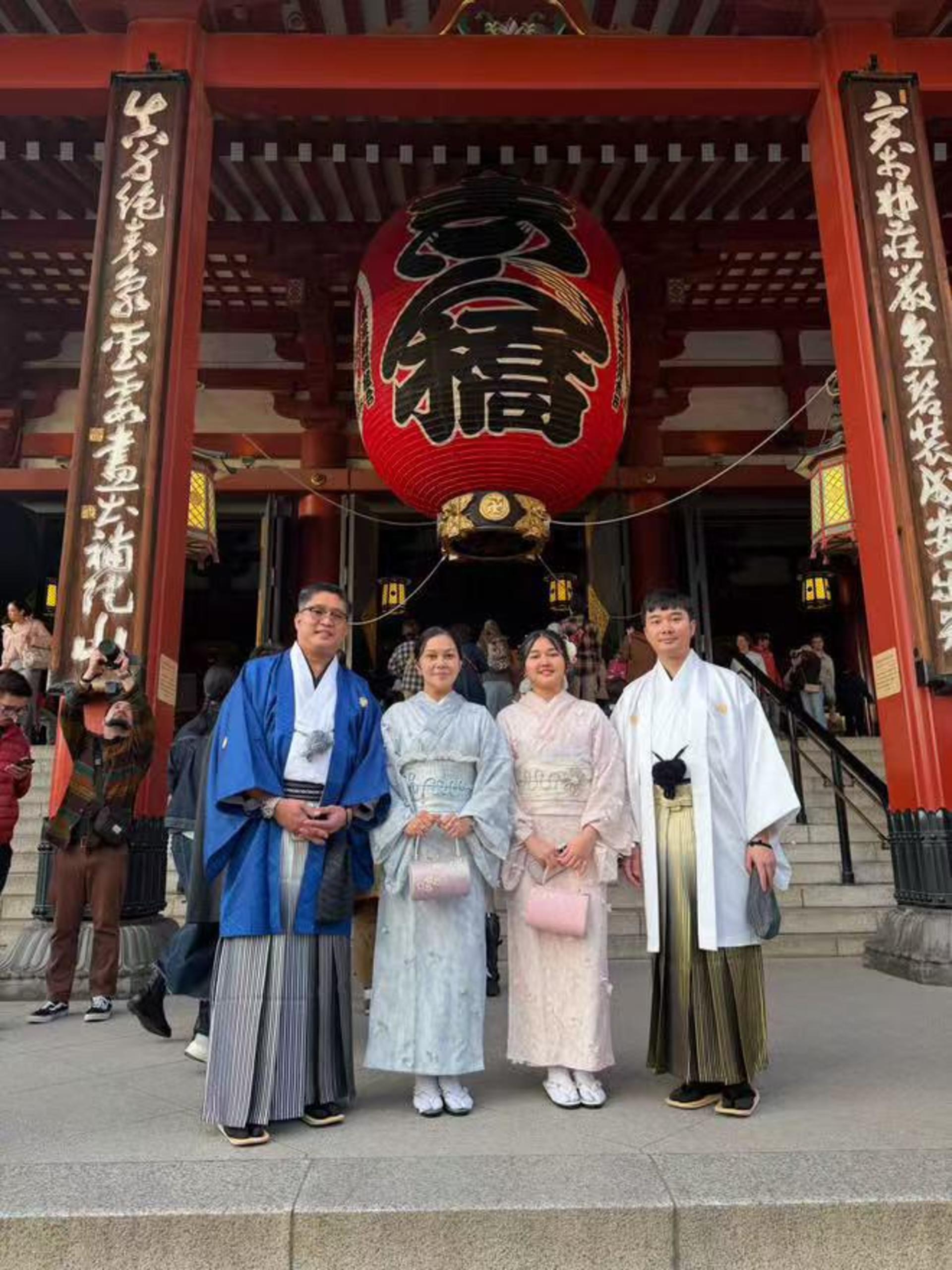 Kimono rental & original chopsticks making experience in Asakusa - Thumbnail 11