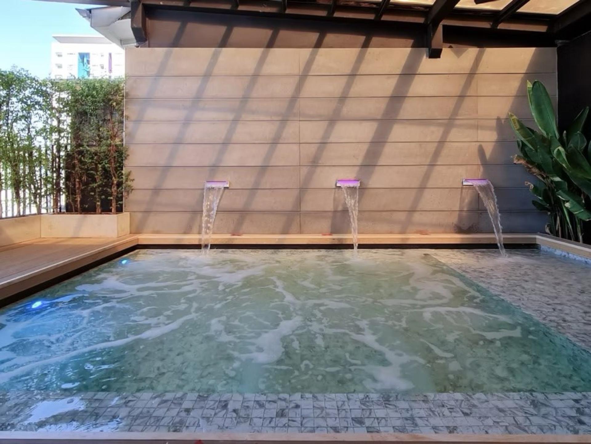 KRUBB Bangkok Social Club & Sauna (For Men) - Image 1