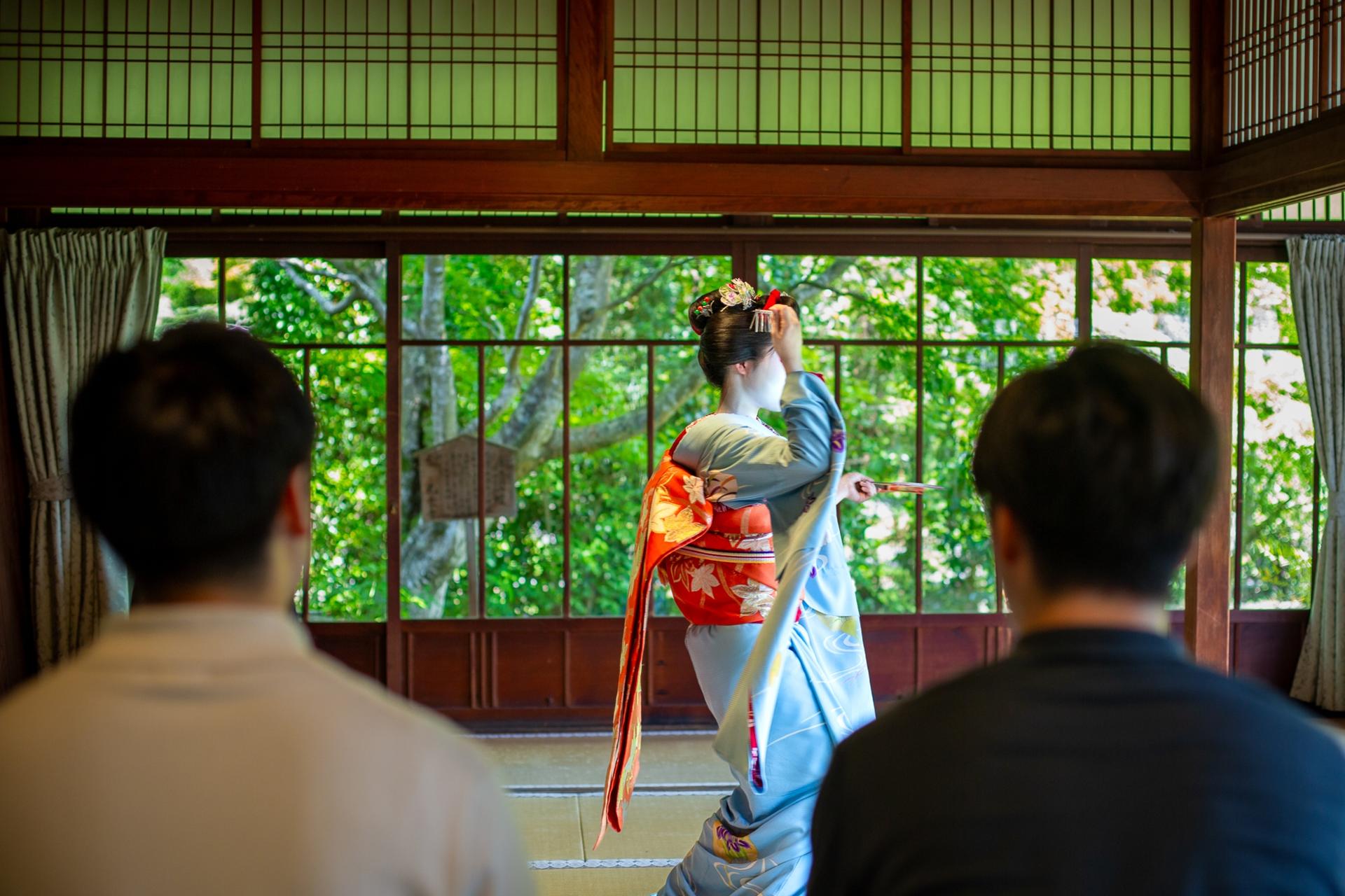 Kyoto Kounji Temple: 90-min Geisha (Maiko) Experience - Thumbnail 3