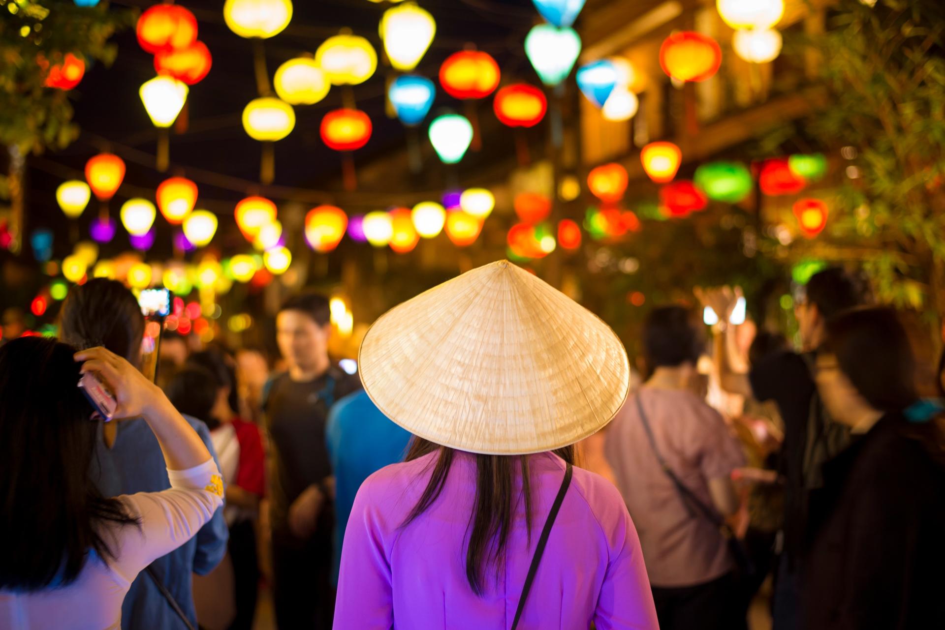 Da Nang 5 hour Guided Night Tour  - Thumbnail 6