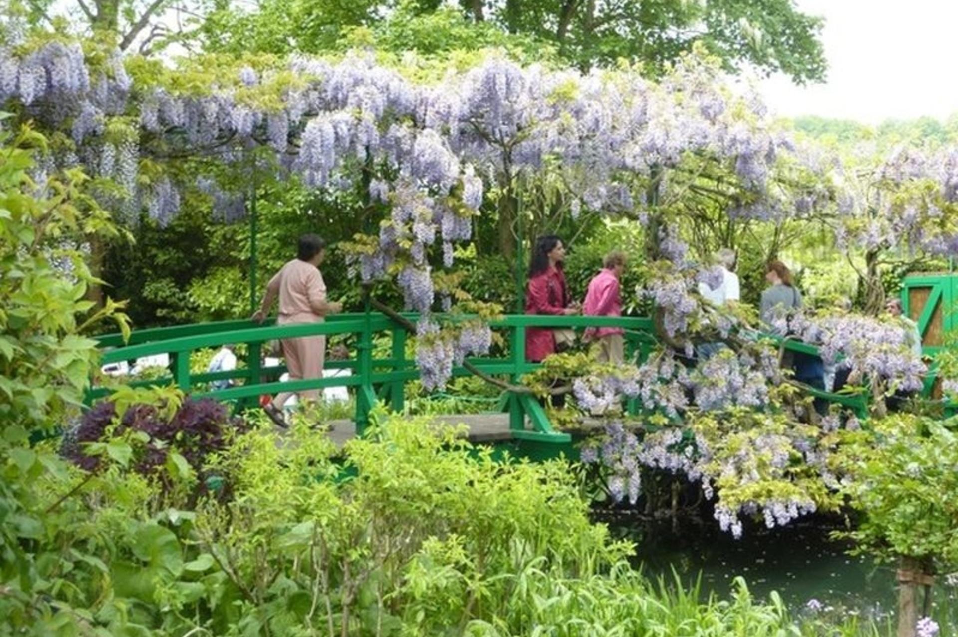 House of Claude Monet & Gardens Ticket with Guided Tour in Giverny - Thumbnail 5