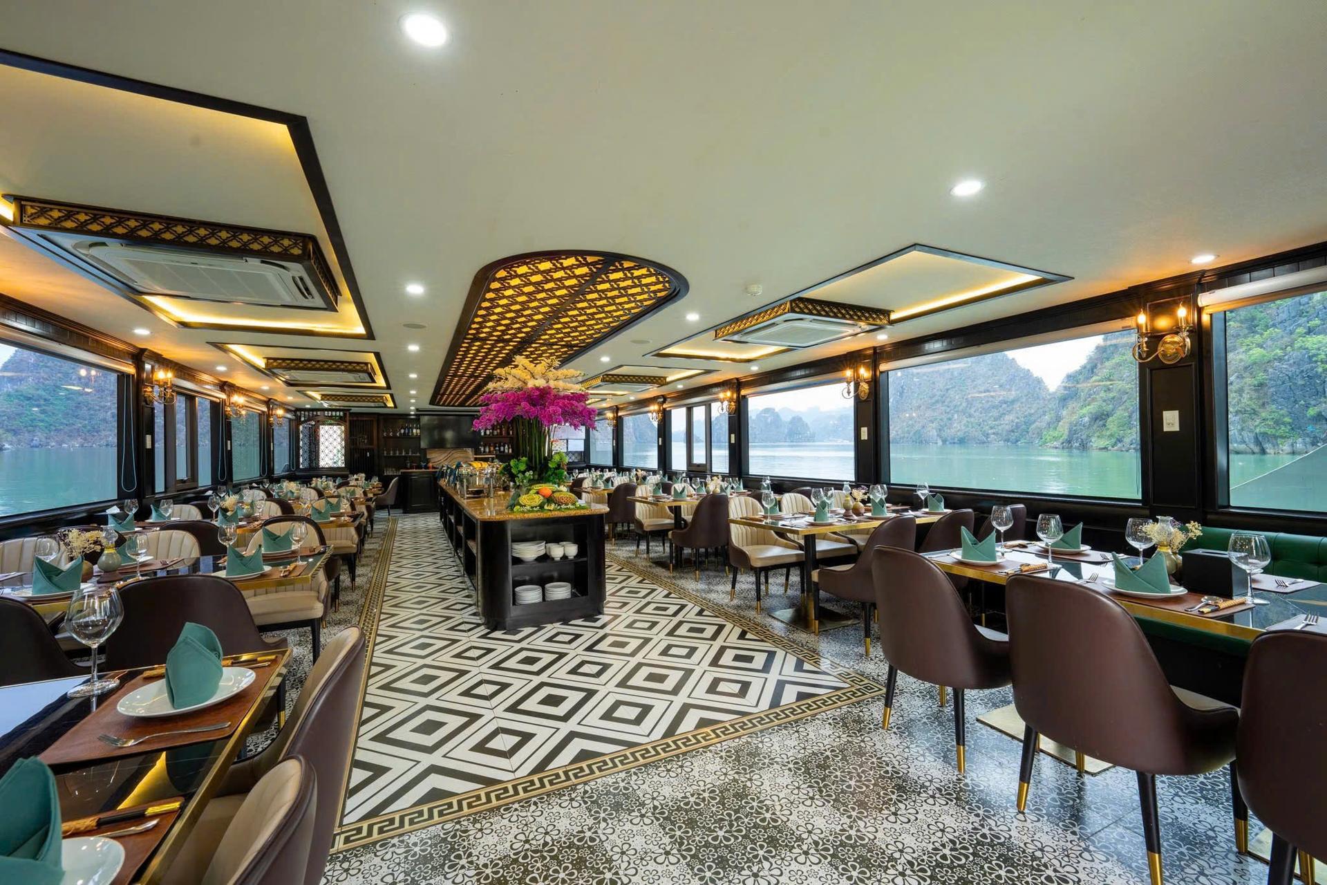 Vera Day Cruise: Ha Long Bay with Sung Sot & Ti Top - Thumbnail 10