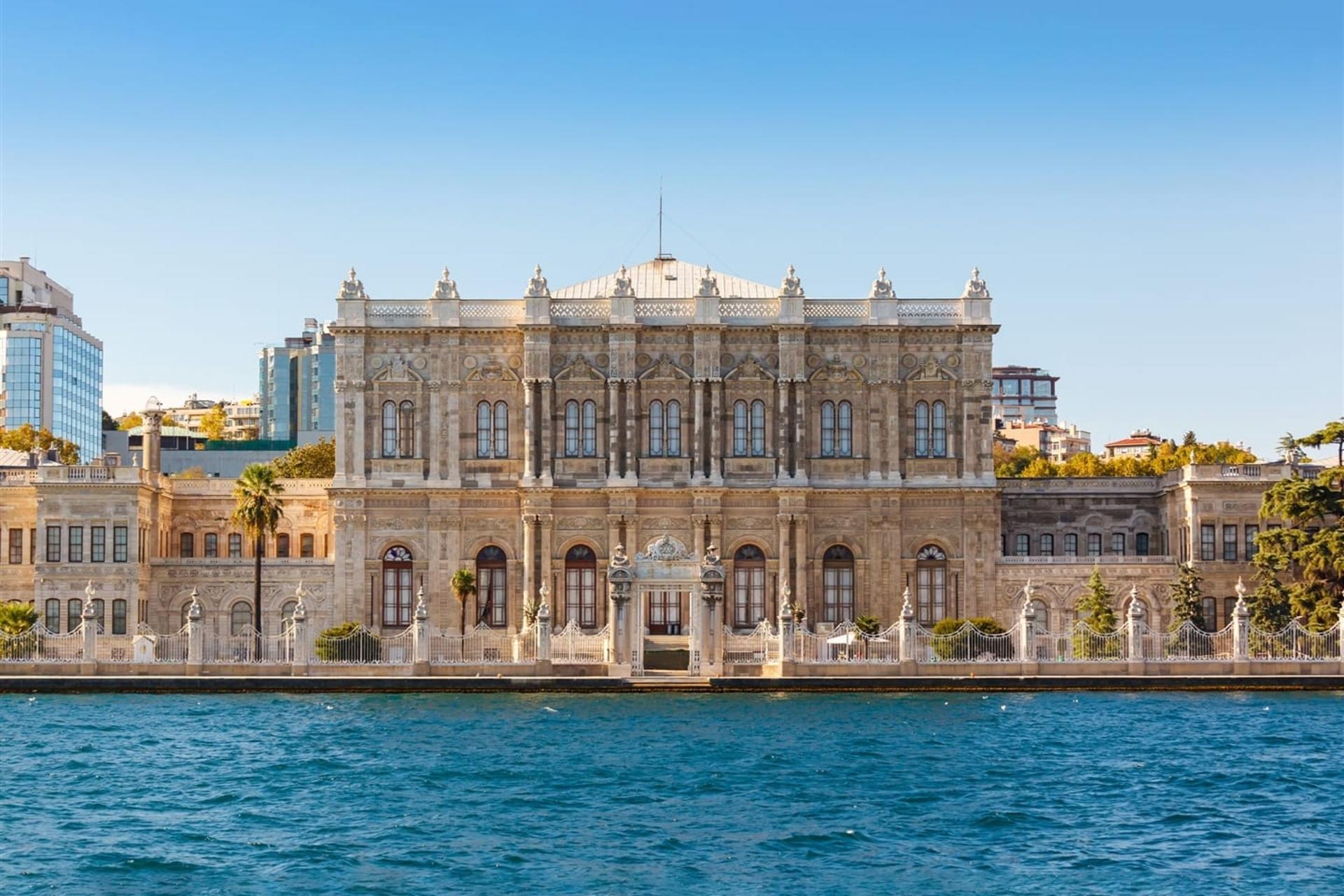 Bosphorus cruise from Europe or Asia  - Thumbnail 2