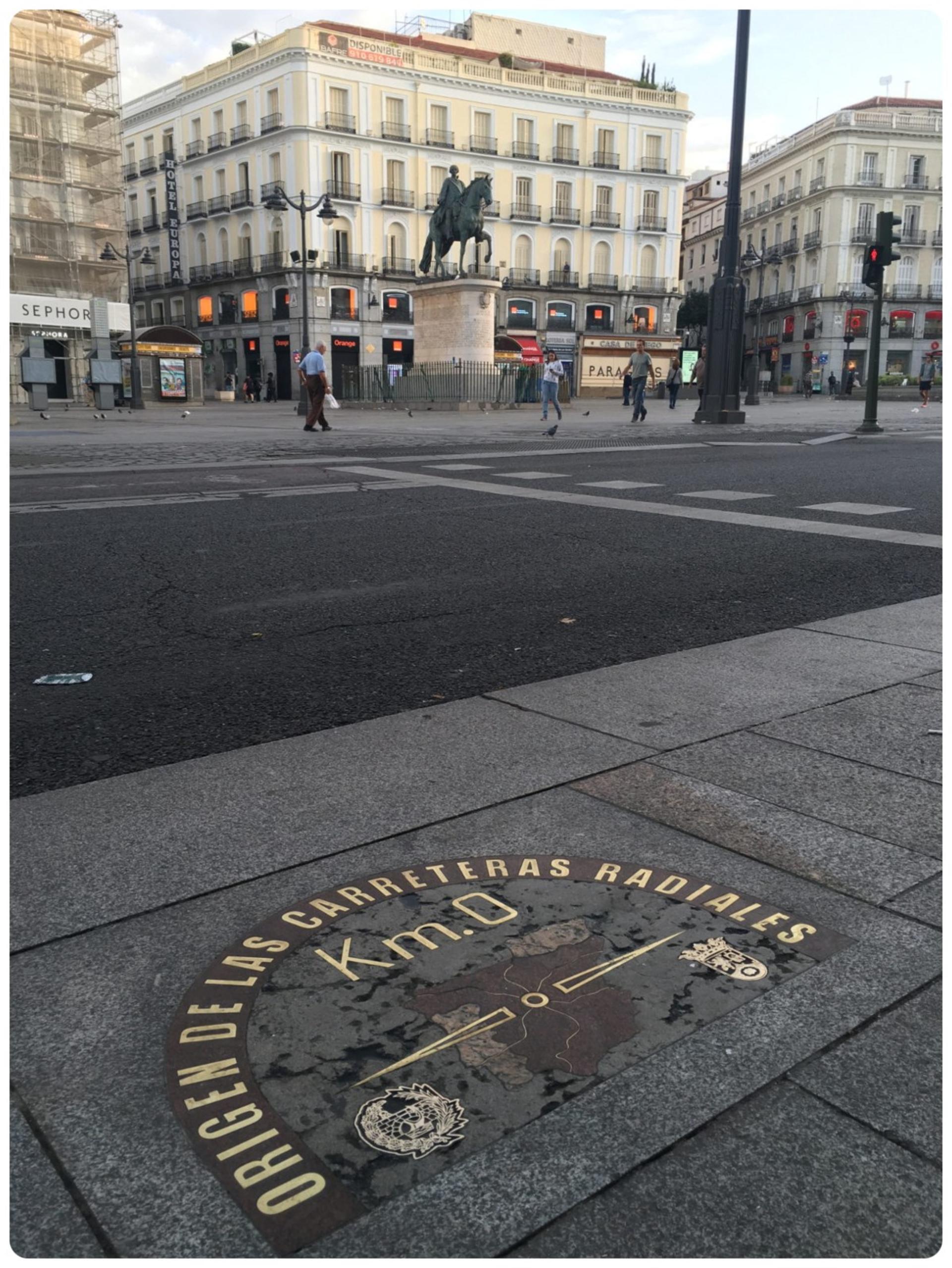Madrid: City Highlights Guided Walking Tour - Thumbnail 4