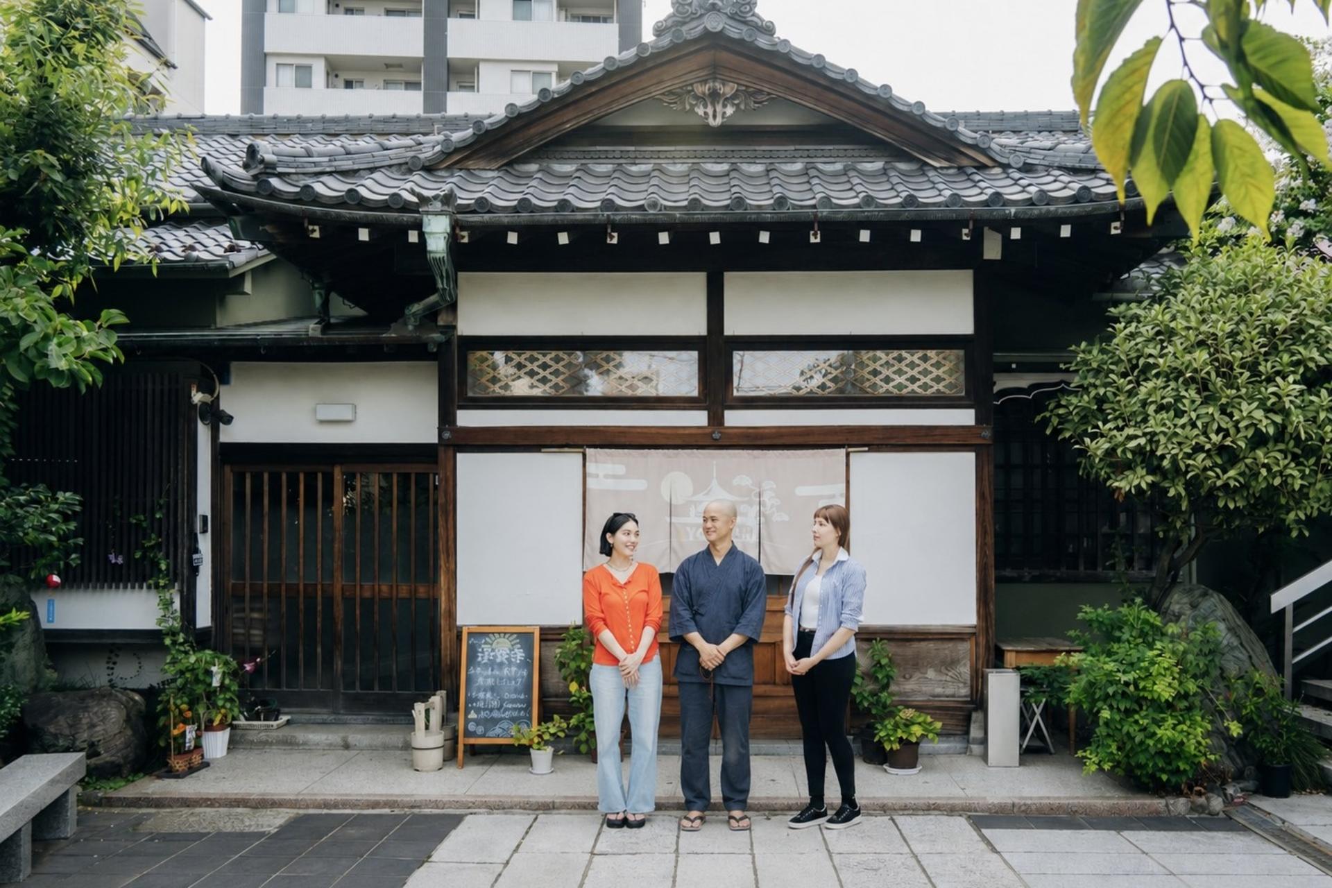 Tokyo:Private Japanese Calligraphy Experience at a Temple in Asakusa - Thumbnail 2