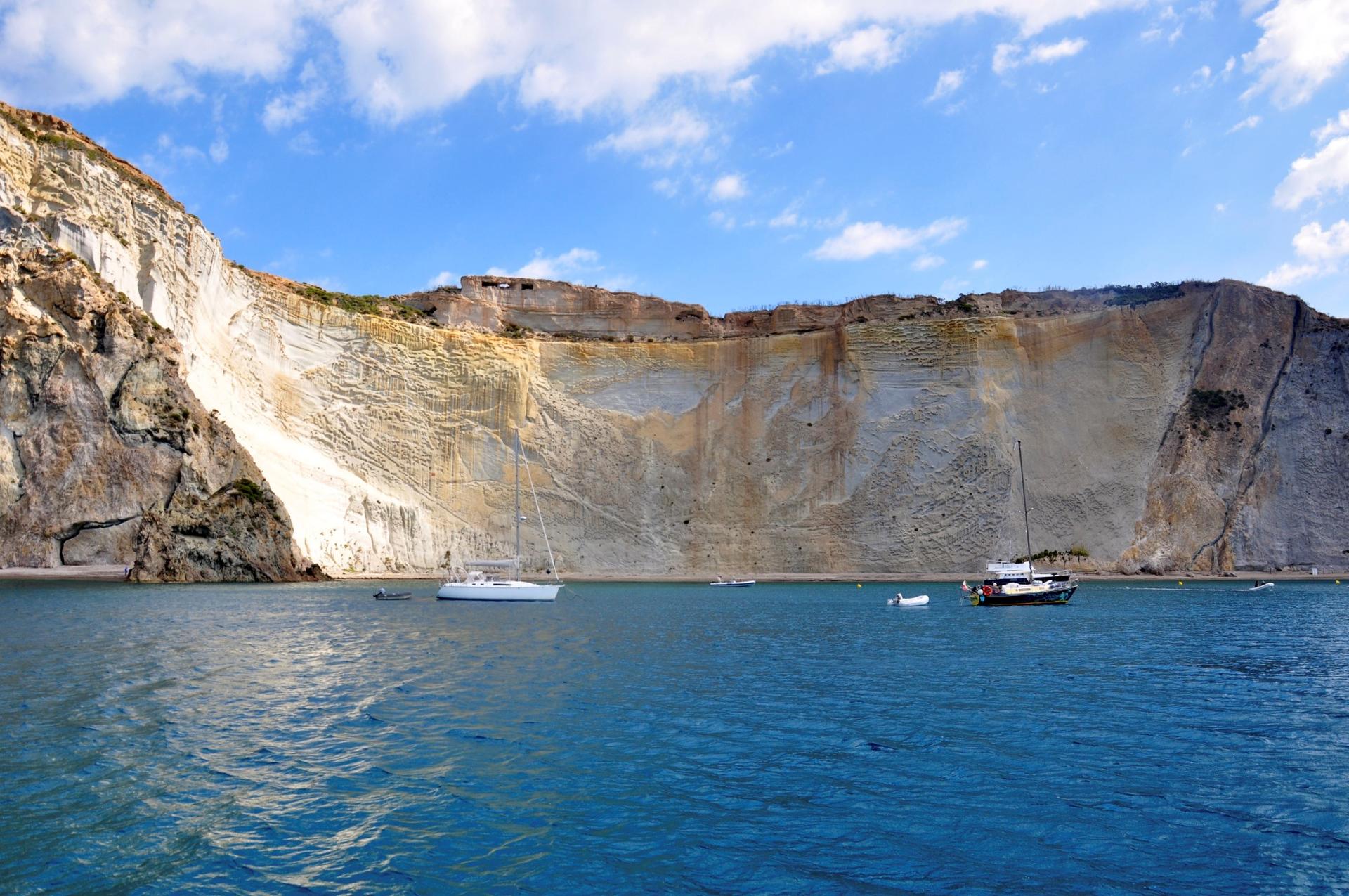 Ponza Island Boat Trip with Swimming and Lunch on Board - Thumbnail 11