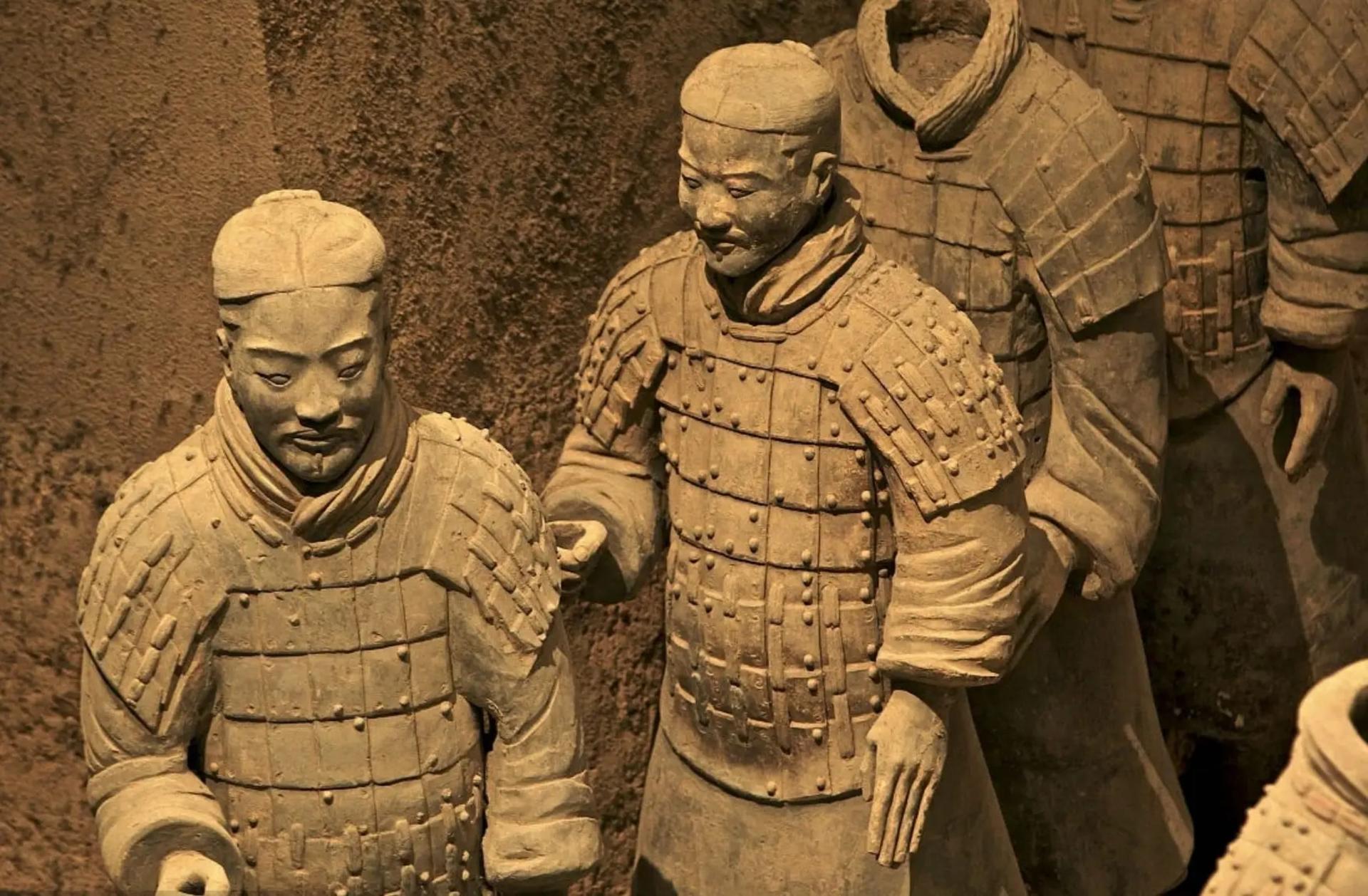 Terracotta Army & Huaqing Palace Full-Day Private Guided Tour - Image 1