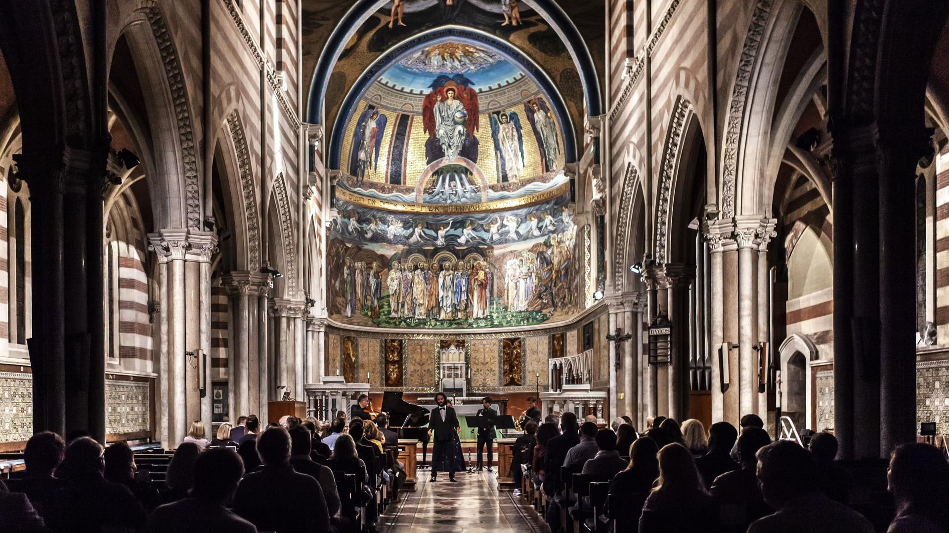 La Traviata at St. Paul's Within the Walls in Rome - Thumbnail 2