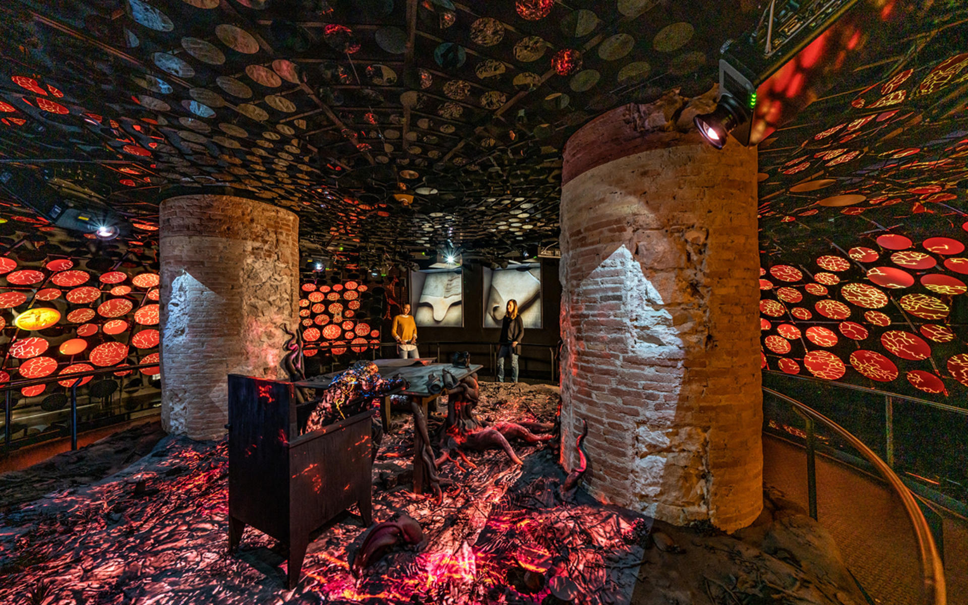 Casa Batllo Night Visit & Optional Rooftop Concert - Thumbnail 7