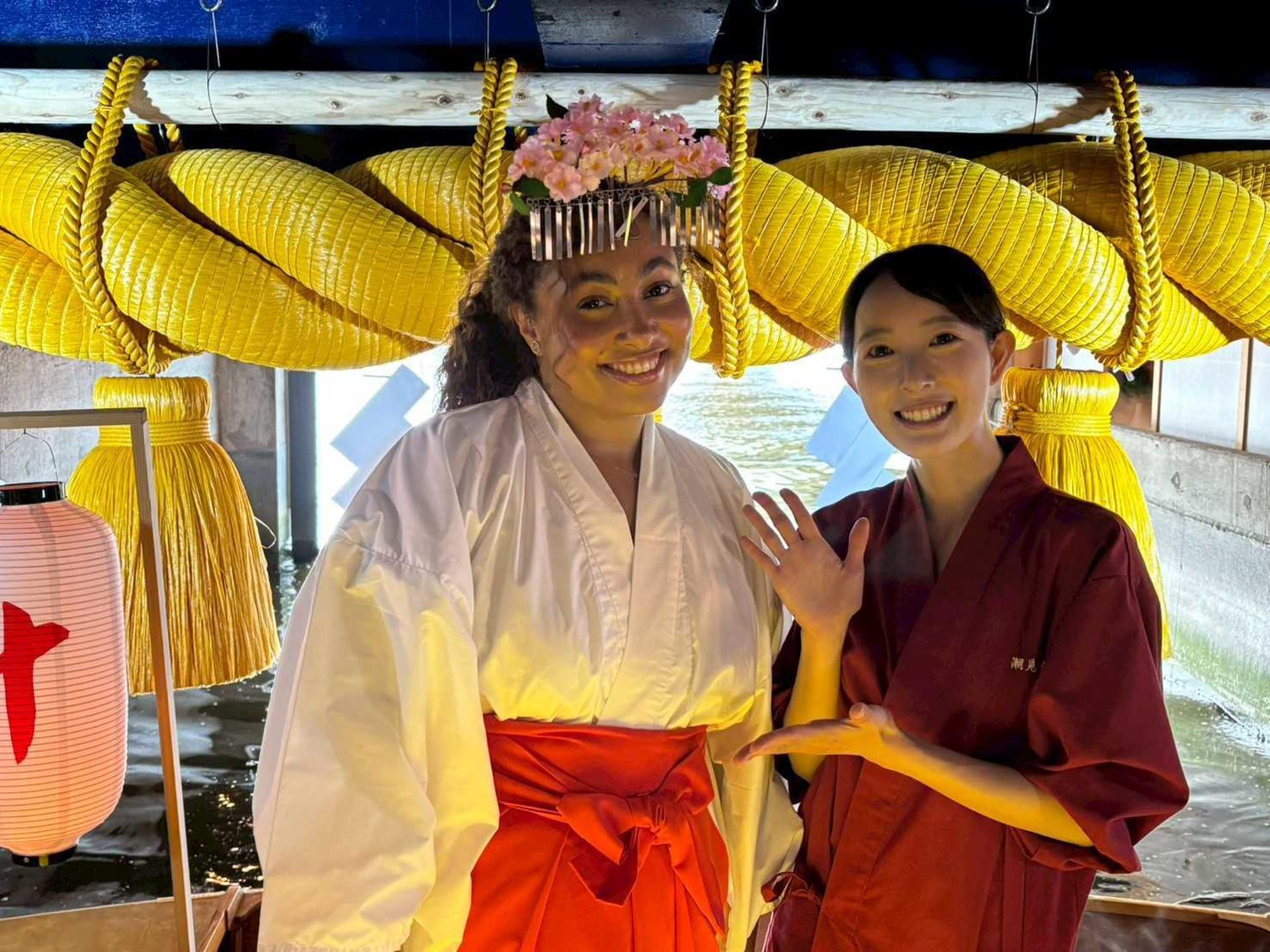 Tokyo Miko Experience: Photo Spots & DIY Shrine Amulet/Bracelet - Thumbnail 20