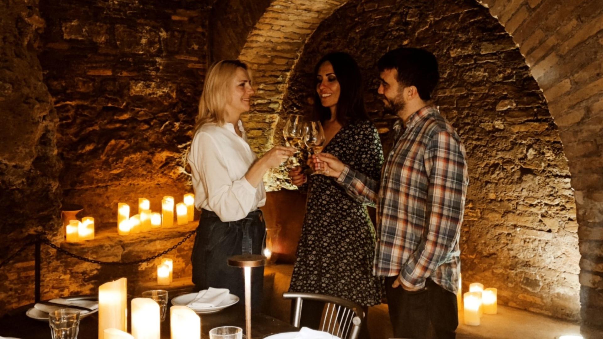 Candlelight wine tasting with dinner in ancient Roman cave - Thumbnail 5