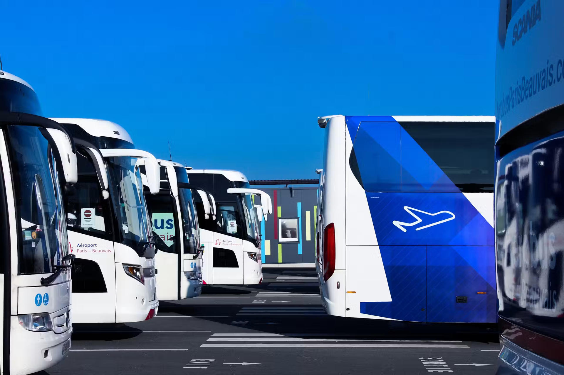 Paris Beauvais Airport Transfer by Aerobus - Thumbnail 5