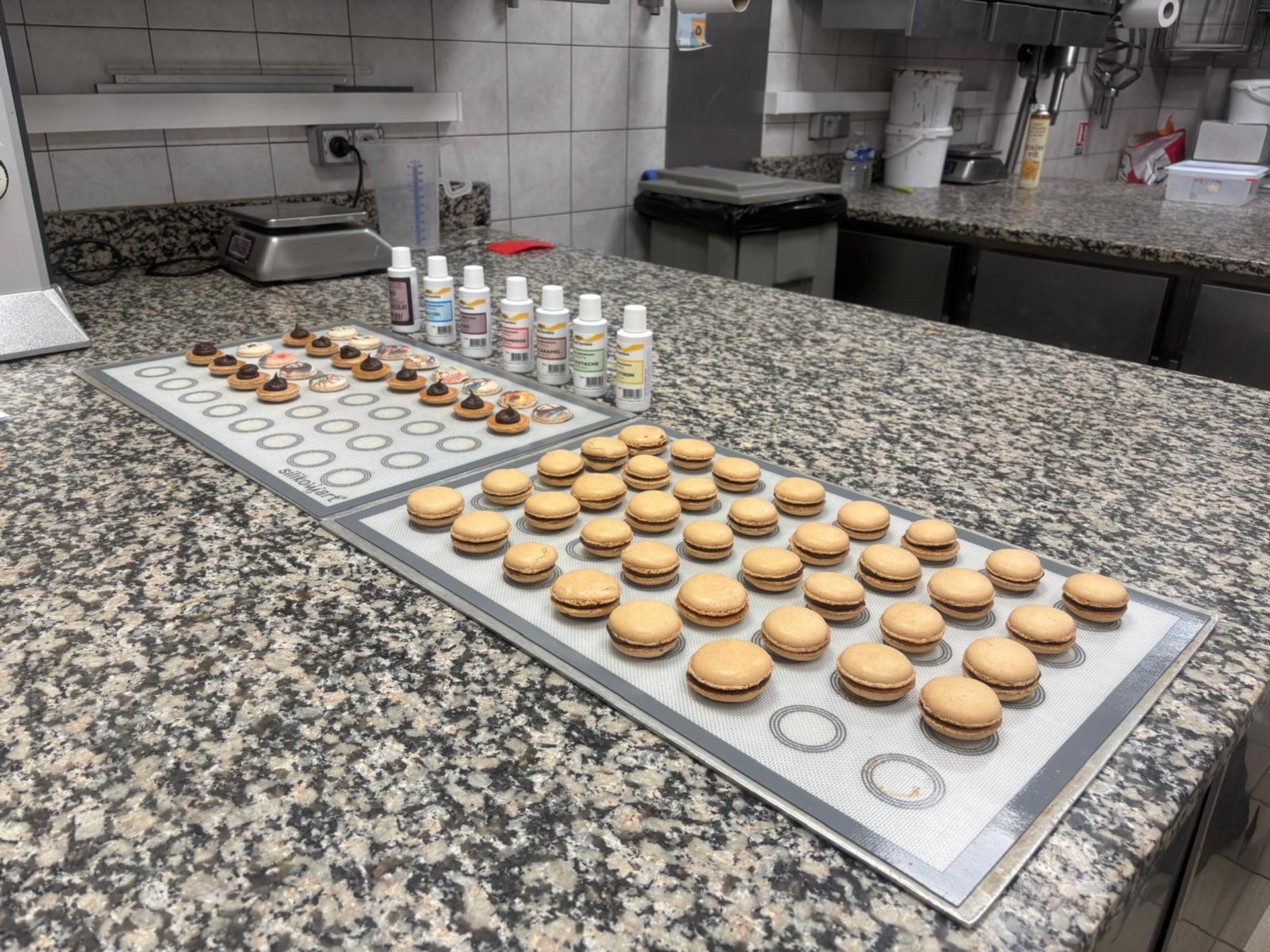 Behind the Scenes Macaron Baking Class in Paris - Thumbnail 15