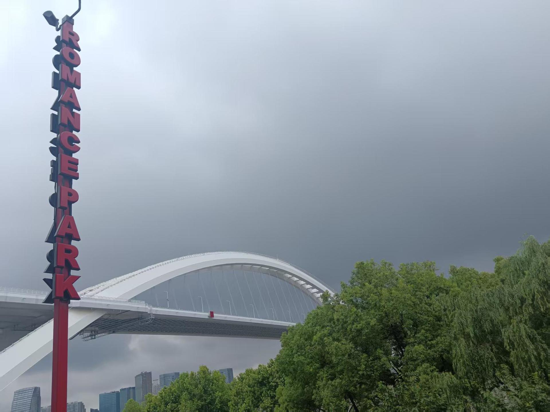 Shanghai + Disney 3-Day, 2-Night Vacation Trip - Thumbnail 27