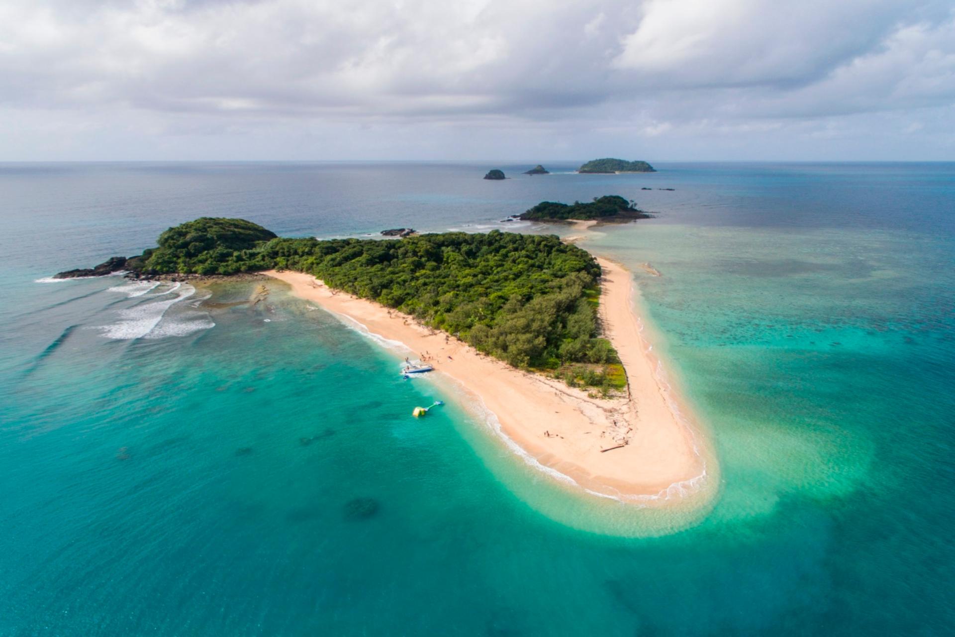 Frankland Islands Reef Cruises - Thumbnail 2