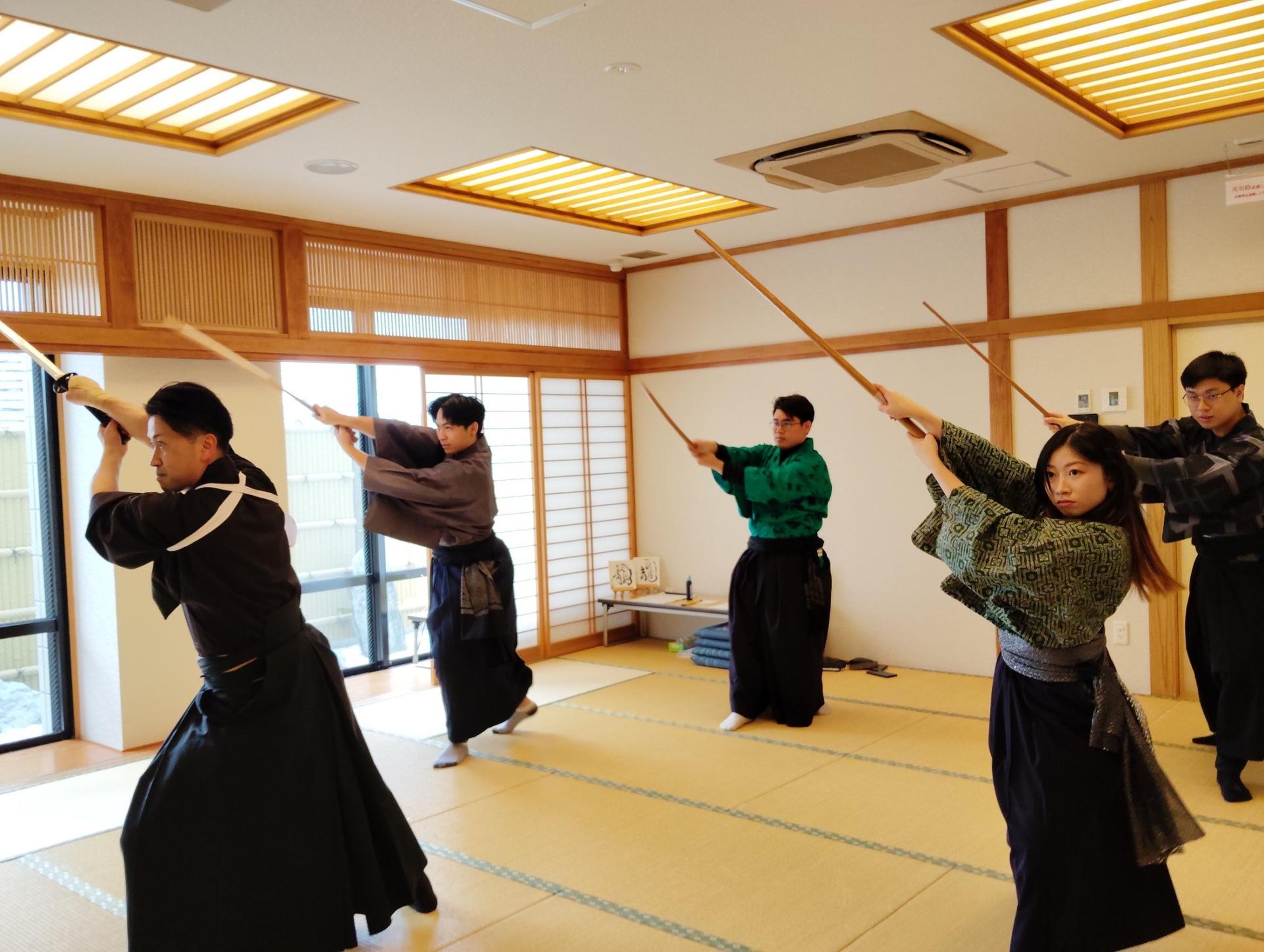 Authentic Samurai Sword Cutting Experience & Kimono Photoshoot in To - Thumbnail 3