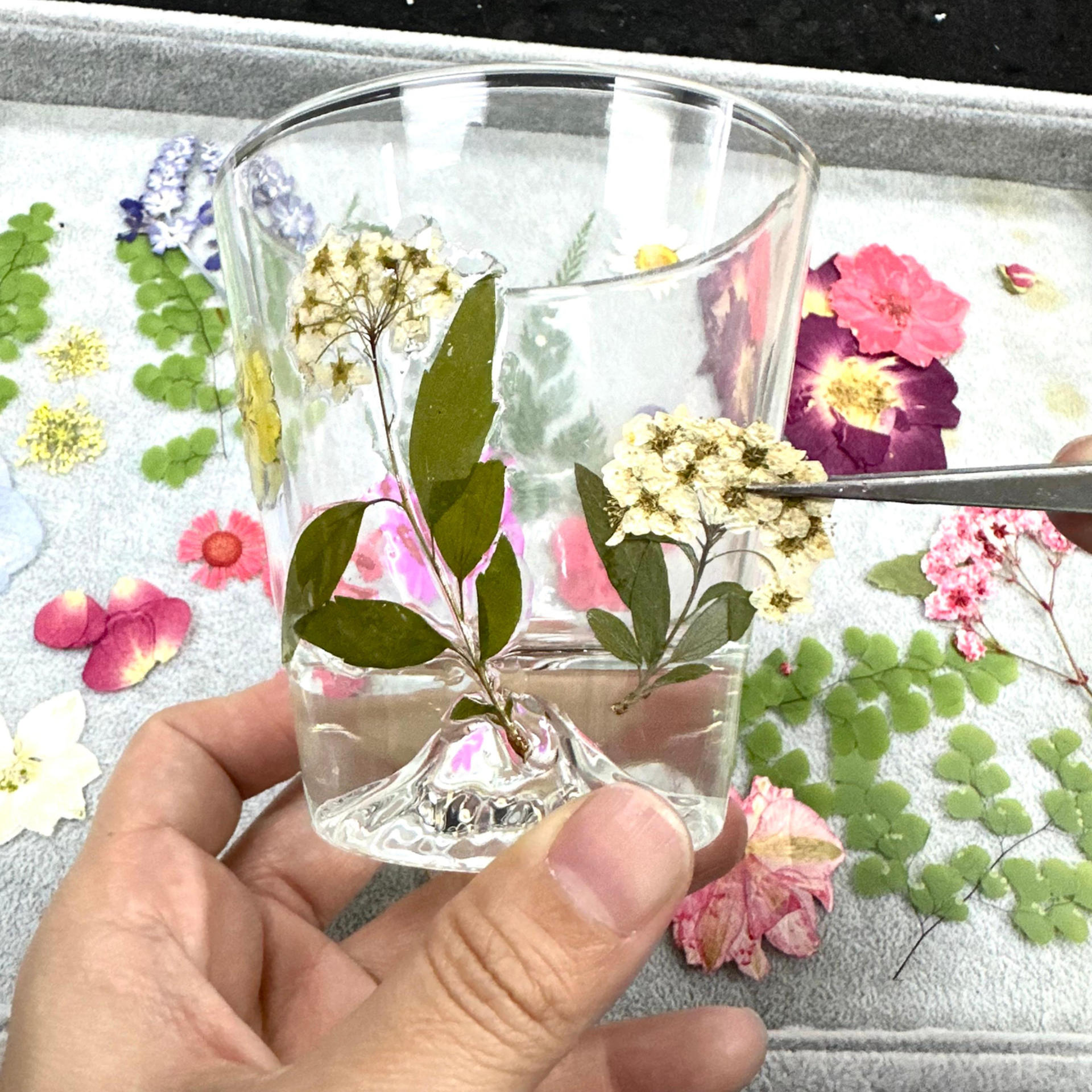 Bing Shu Lab | Pressed Flower Art Workshop - Thumbnail 6
