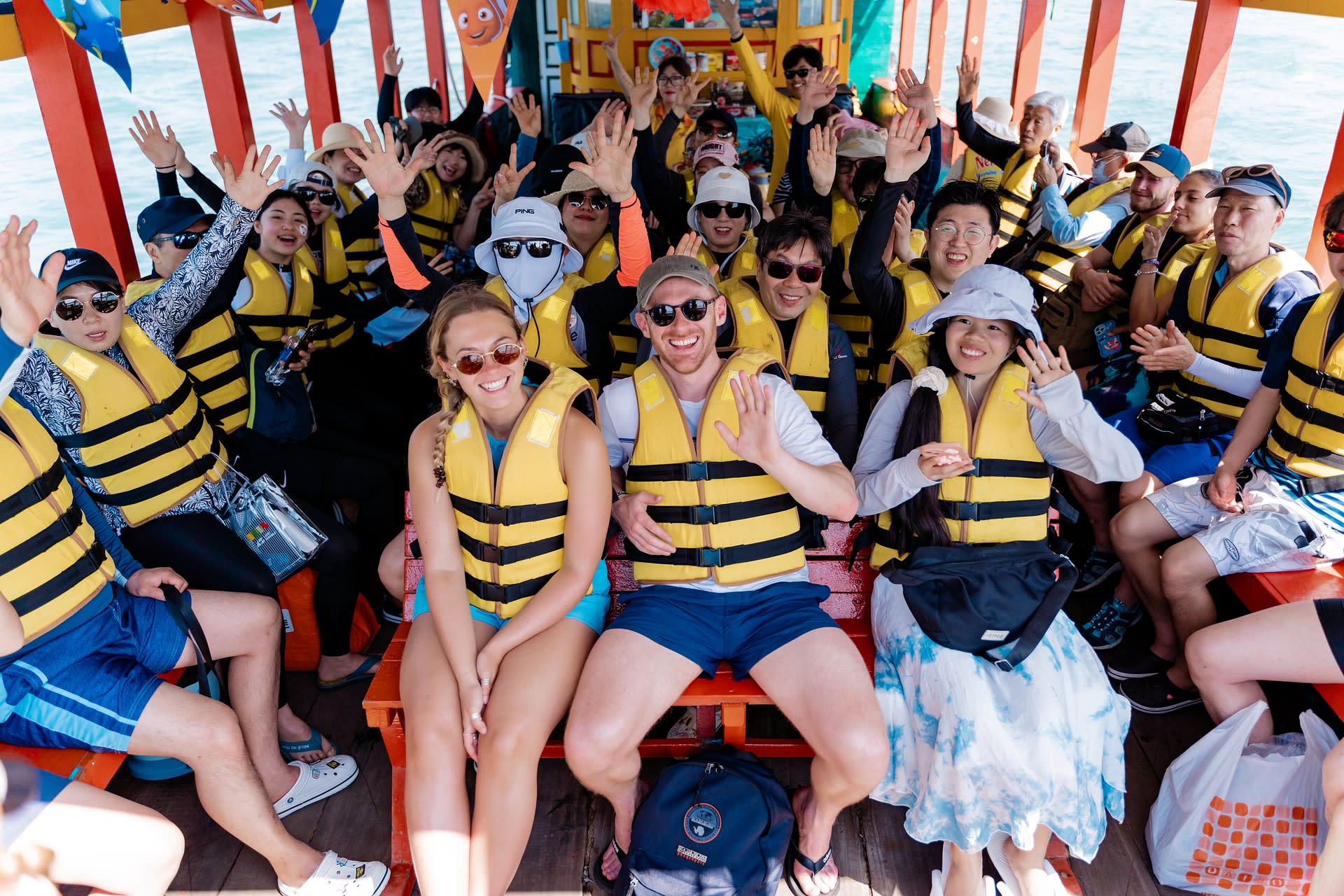 Nha Trang Island hopping tour : Snorkeling & Floating Party - Thumbnail 4