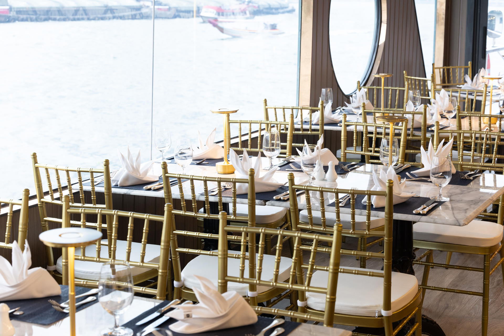 Horizon Dinner Cruise along the Chao Phraya River by Shangri-La Hotel, Bangkok - Thumbnail 8
