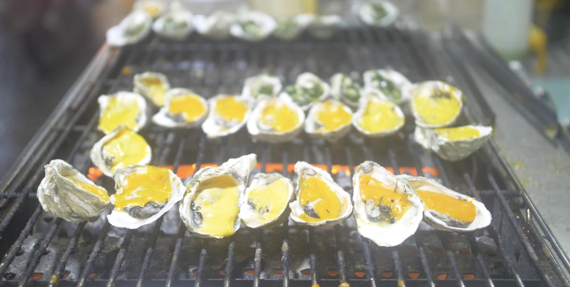 Ho Chi Minh City Night Street Food Tour with 6 Tastings - Thumbnail 6