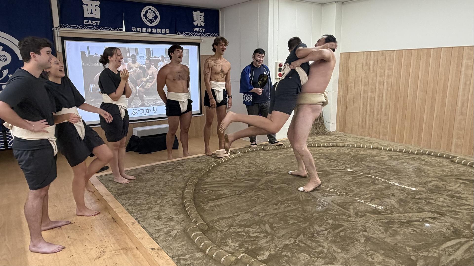 Authentic Sumo Show & Experience in a Local Tokyo Street - Thumbnail 14