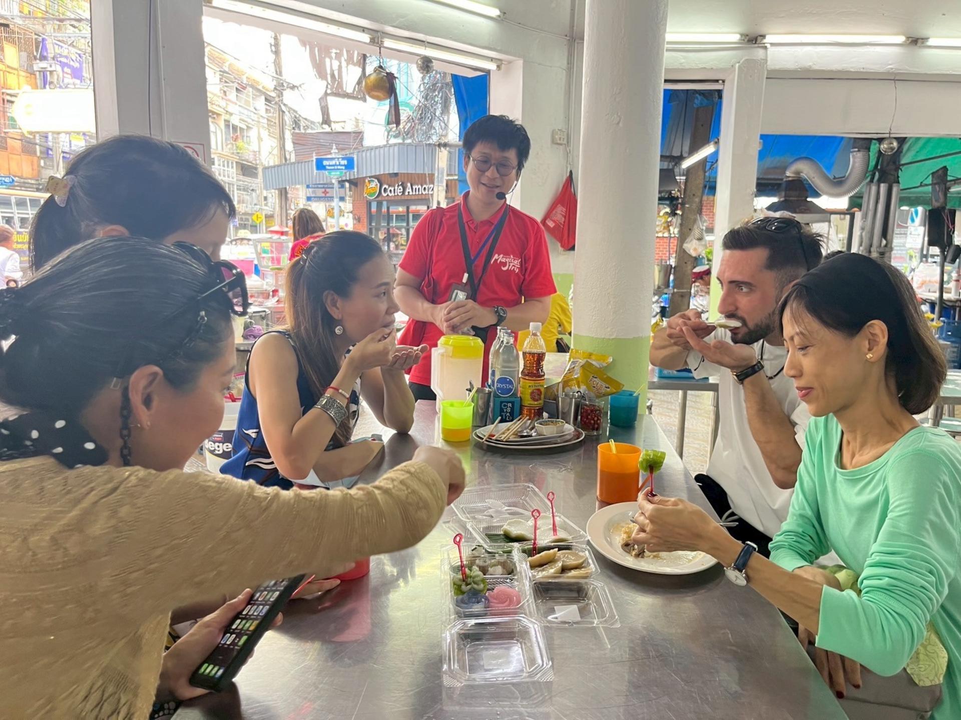Bang Rak Market Food Tasting & Culture Walking Tour - Thumbnail 2