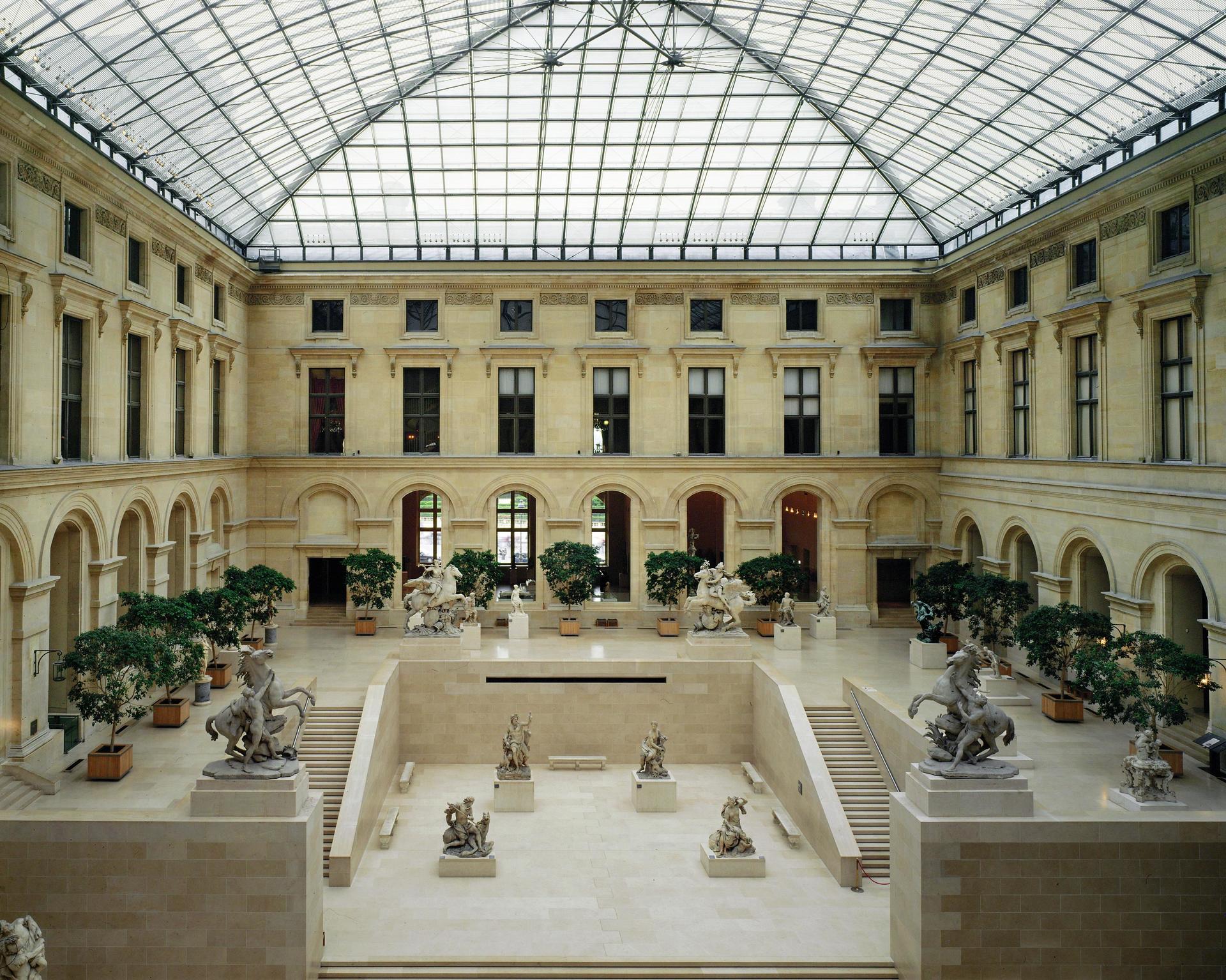 Louvre Museum Skip-the-Line Guided Tour with Mona Lisa & Masterpieces - Thumbnail 5