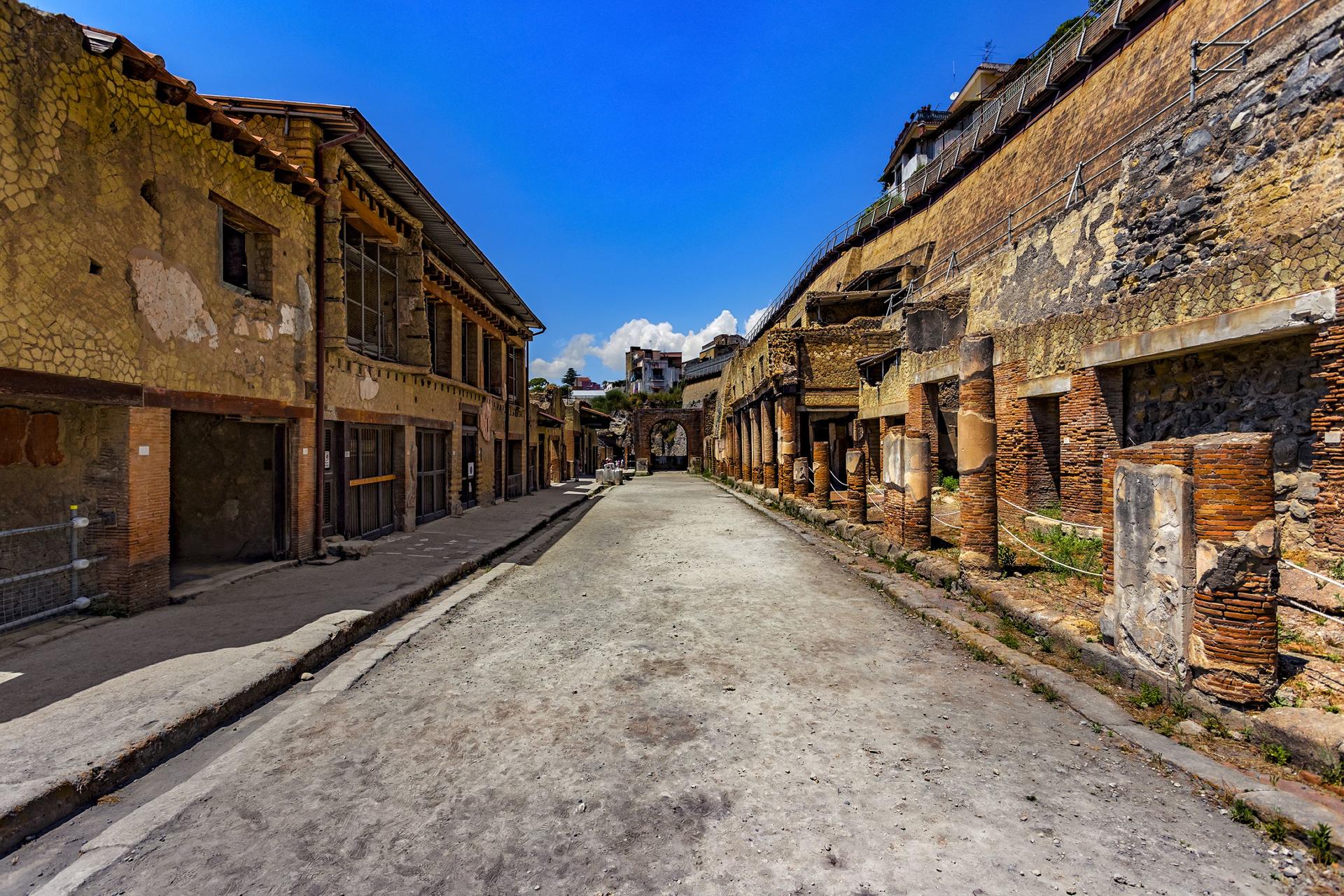 Naples City Pass - Thumbnail 4
