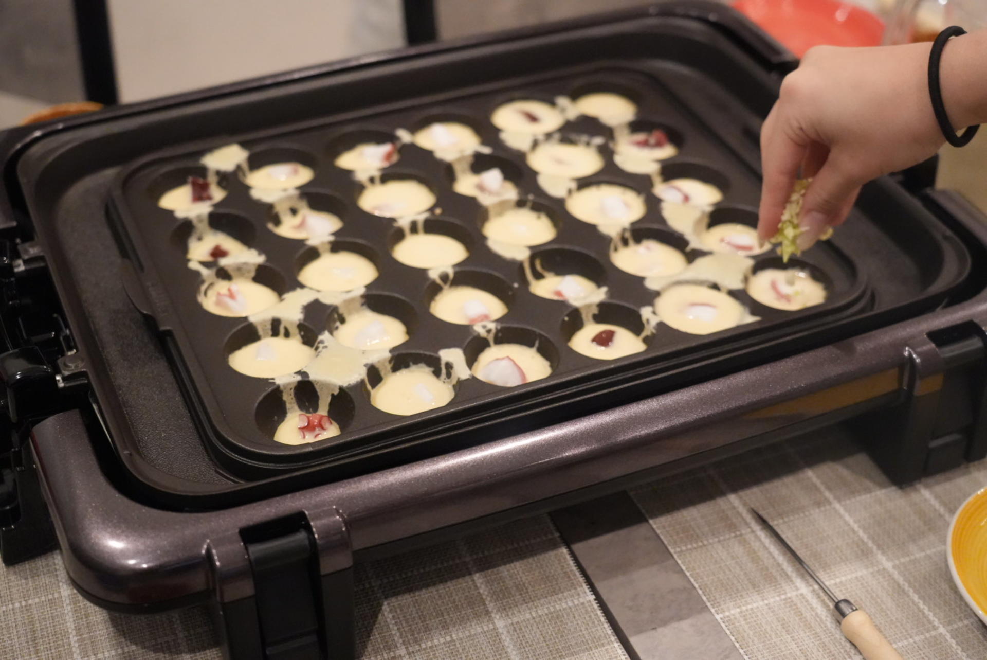 Kyoto Home Cooking Class: Okonomiyaki & Japanese Cuisines - Thumbnail 4