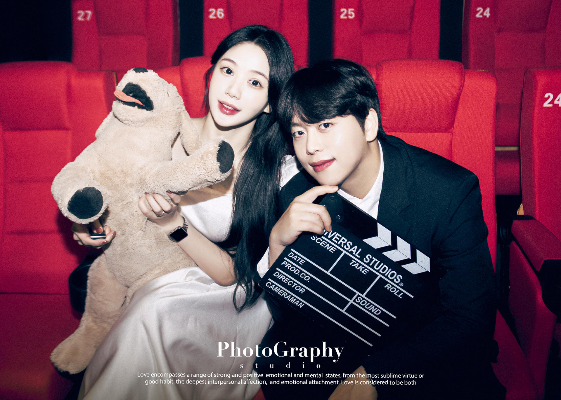 Hongdae Cinema Concept Selfstudio Experience in Seoul : Free Costume - Thumbnail 2