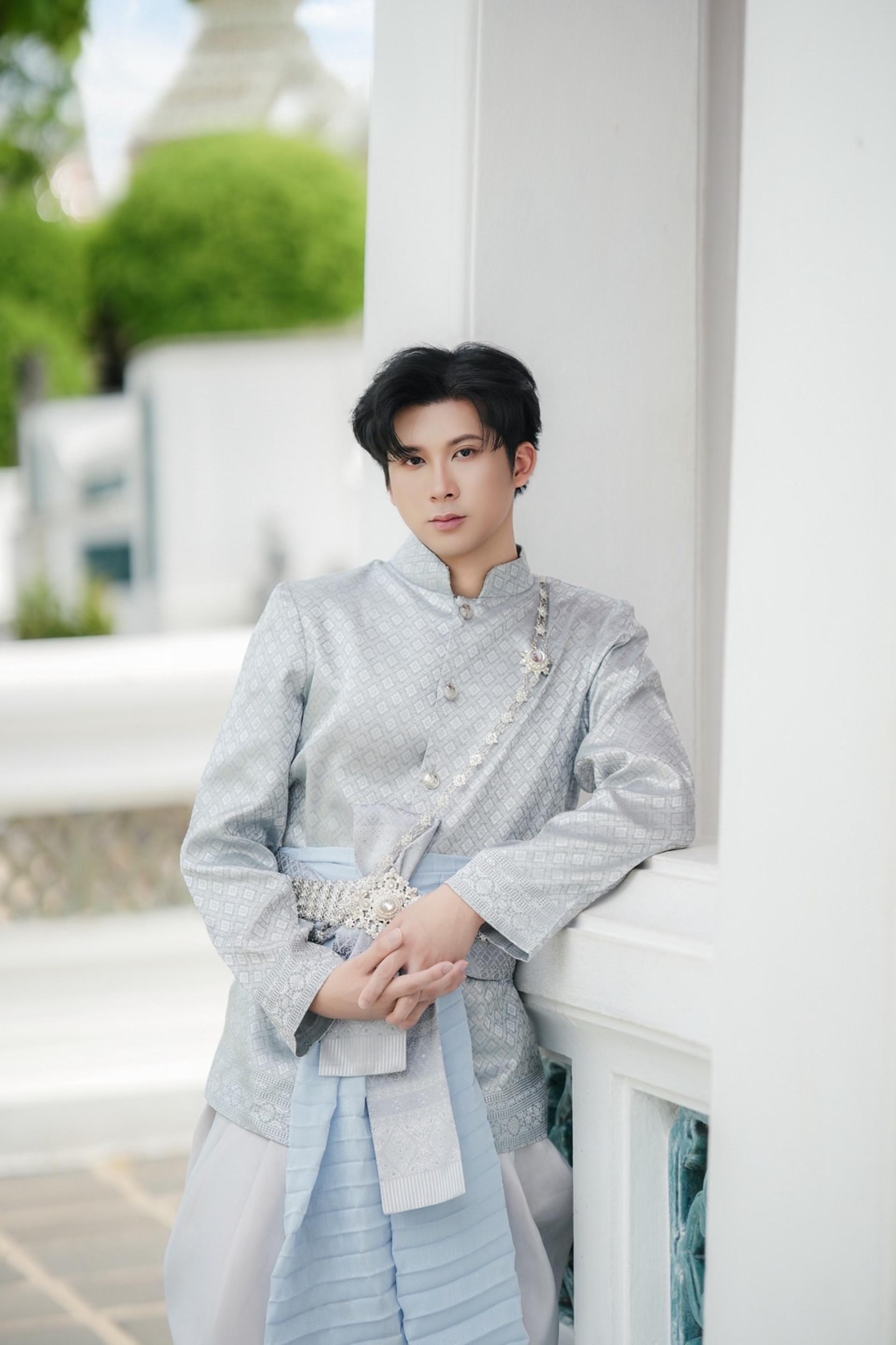 Thai Costume Rental in Bangkok by Bangkok & Blush - Thumbnail 12