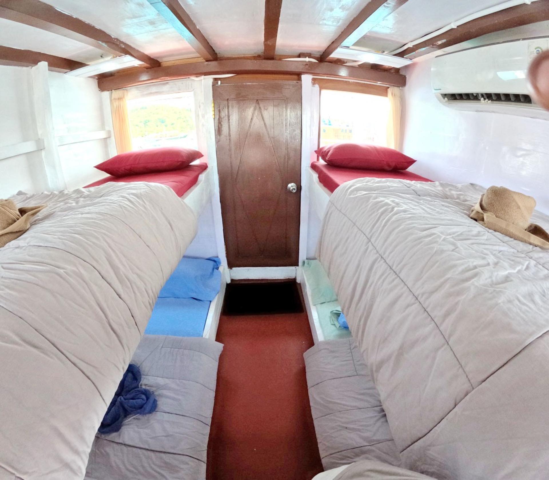 [Standard Phinisi] 3D2N Phinisi Sailing Liveaboard from Labuan Bajo - Thumbnail 21