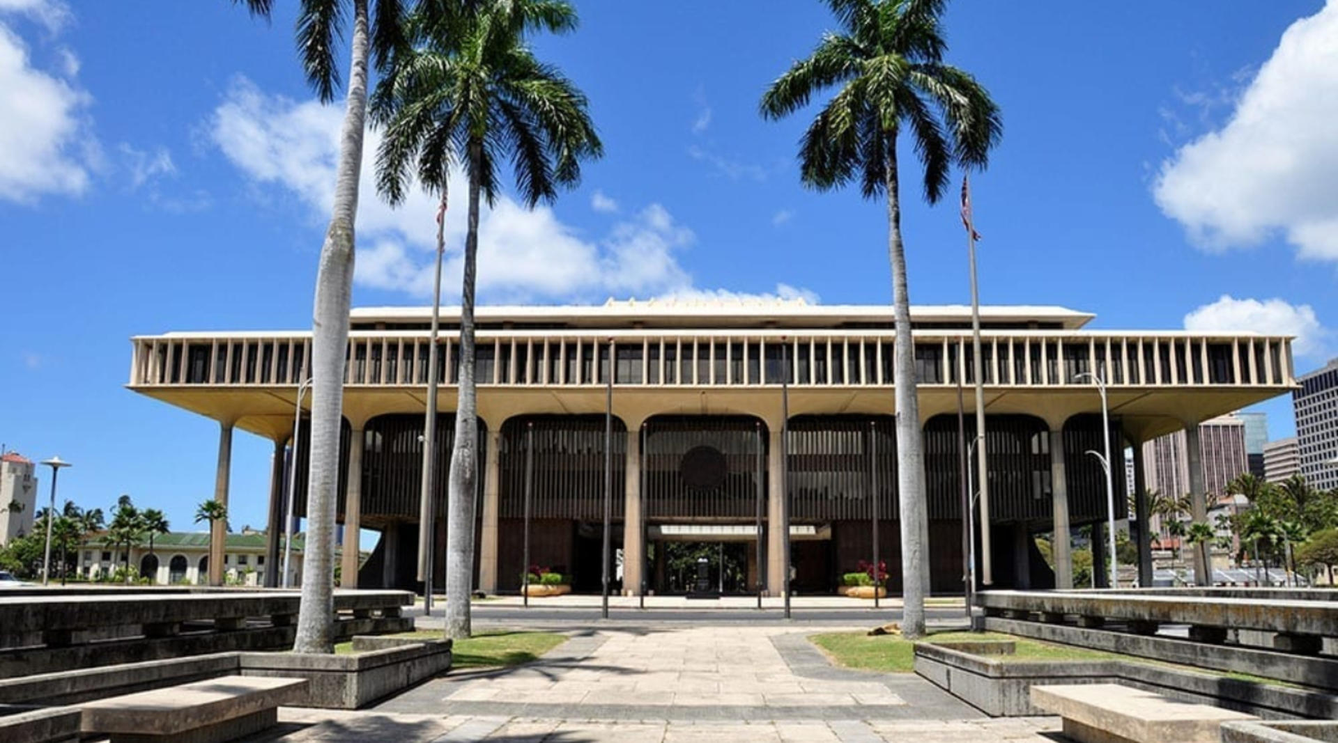 Pearl Harbor, Arizona Memorial, and Honolulu Highlights Tour - Thumbnail 4