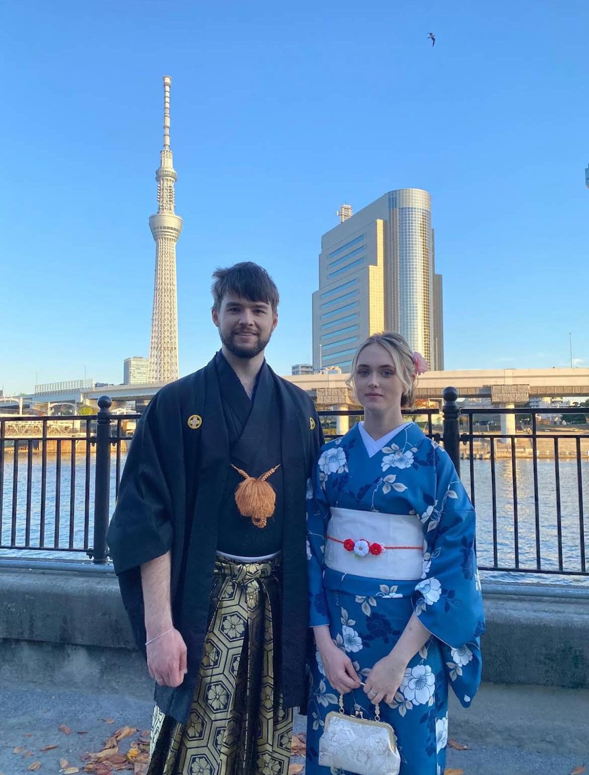 Kimono rental & original chopsticks making experience in Asakusa - Thumbnail 13