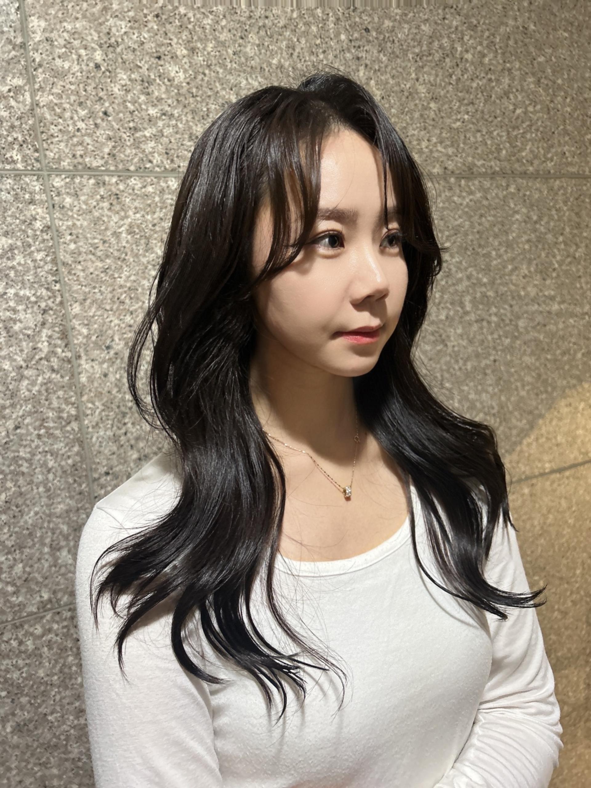 Lee Chul Hair KerKer Color & Perm hair Service in Seoul, Wangsimni - Thumbnail 20