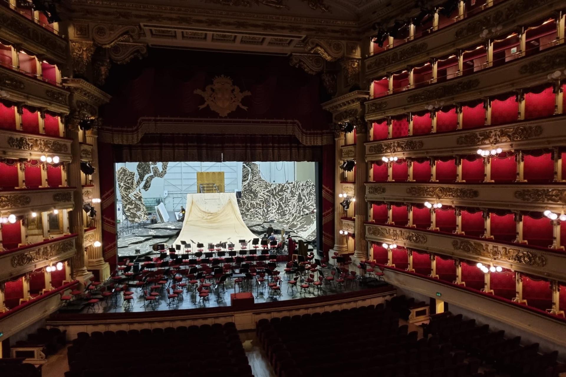 La Scala theatre guided tour in Milan - Thumbnail 5