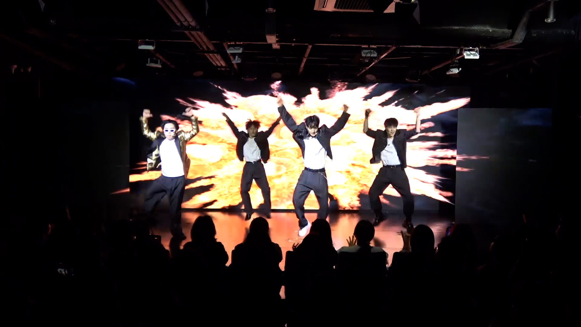 Seoul K-POP Fan Tour: Real Idol Show & K-POP Agency Visit - Thumbnail 2