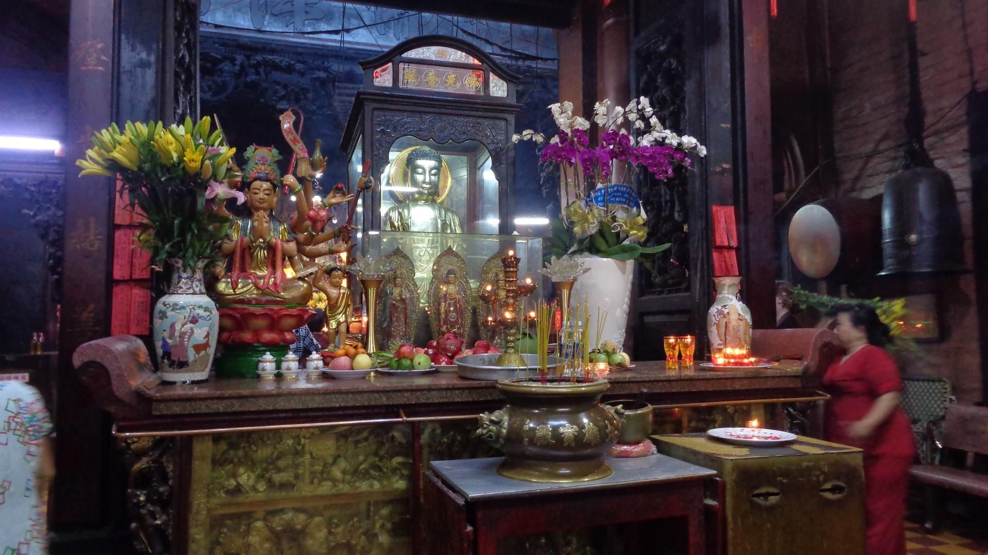 Saigon Religions Tour by Motorbike  - Thumbnail 2