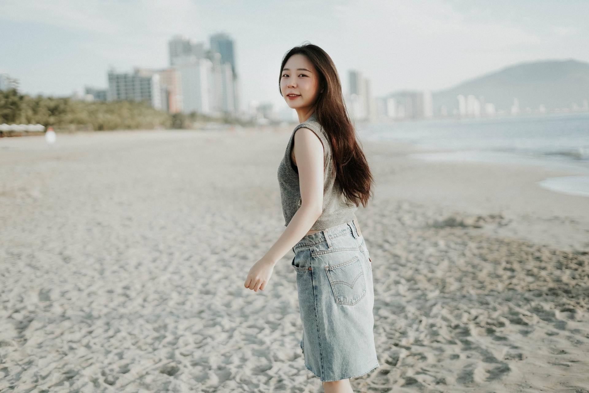 Da Nang: Beach Photoshoot with Professional Photographer - Thumbnail 19