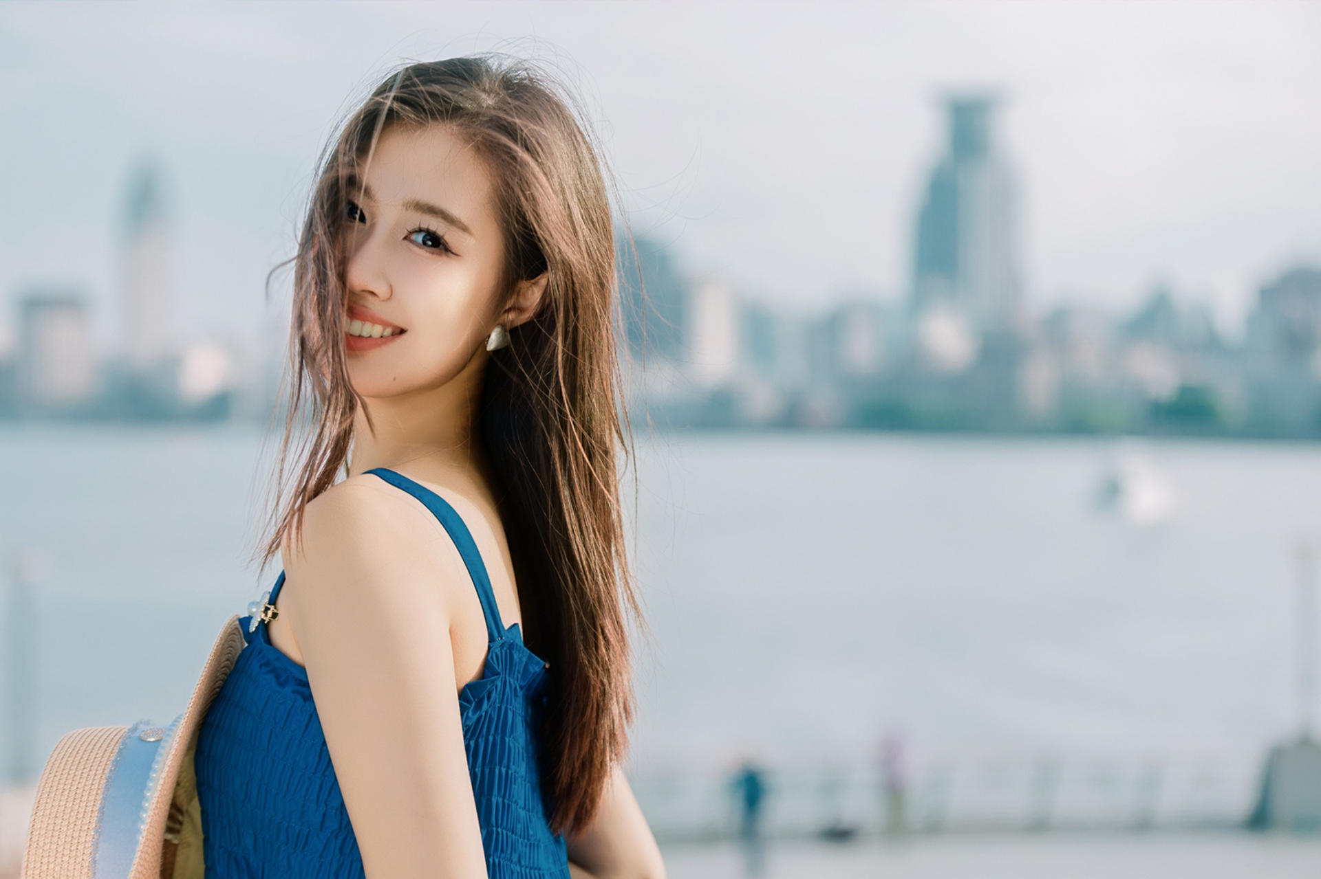 Shanghai Bund/Wukang Road Personal Travel Photography Portrait - Thumbnail 3