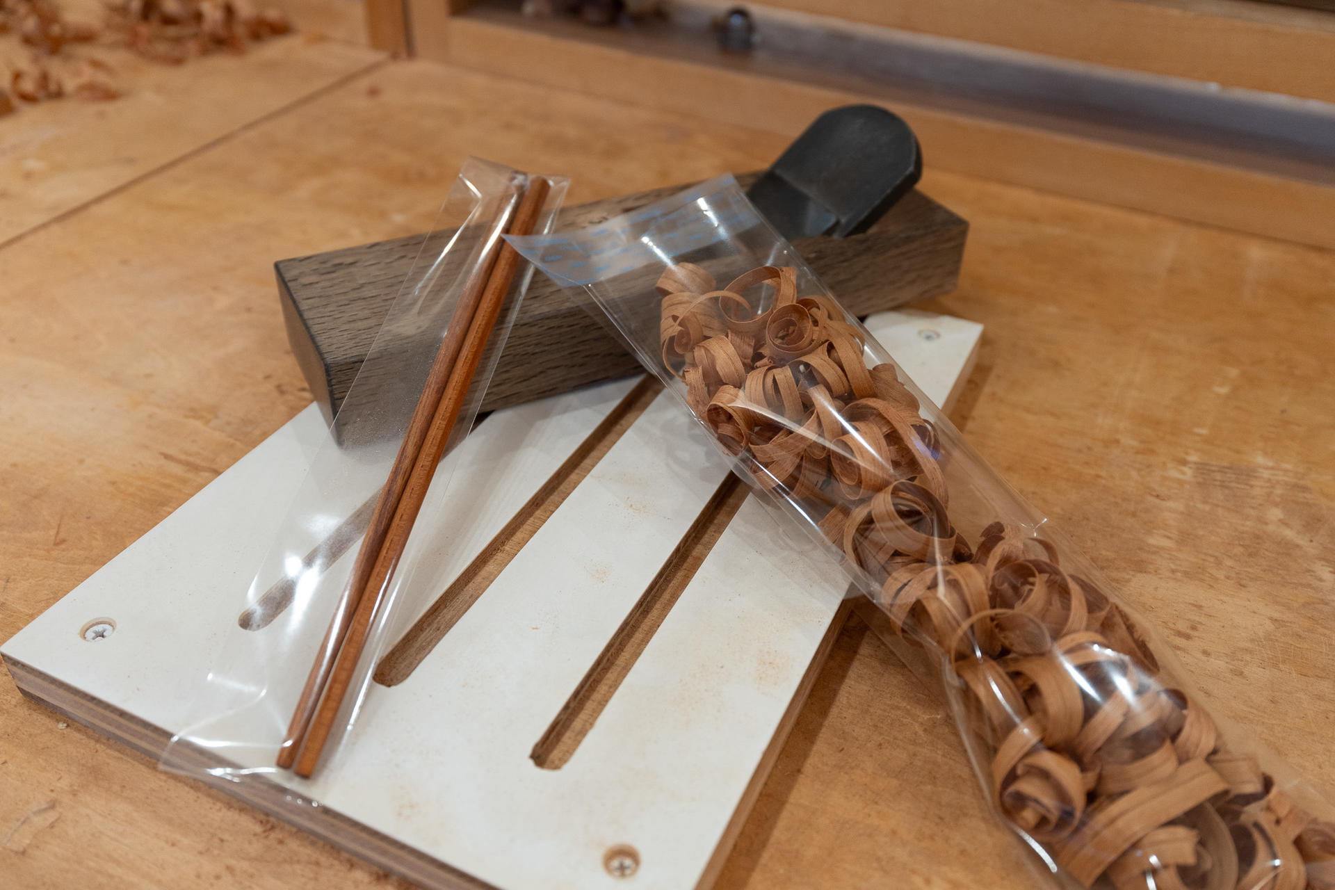 Crafting Your Own Chopsticks in Shinjuku  - Thumbnail 11